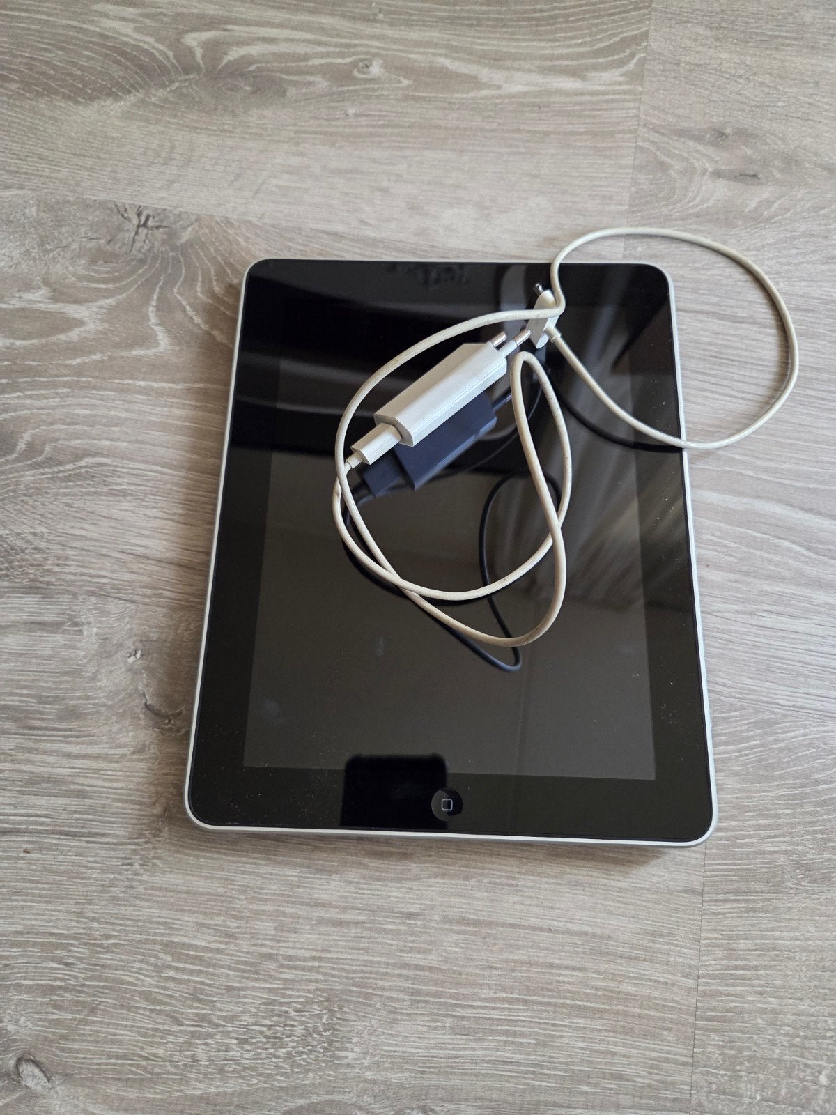 Apple iPad 16GB first generation, 10 inch, Apple iPad, Ophalen of Verzenden, Zo goed als nieuw