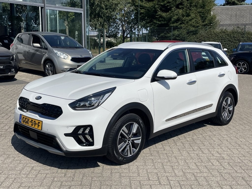 Kia Niro 1.6 GDi PHEV DynamicPlusLine Navigatie - Stoel verw, Auto's, Gebruikt, Wit, Bedrijf, SUV of Terreinwagen