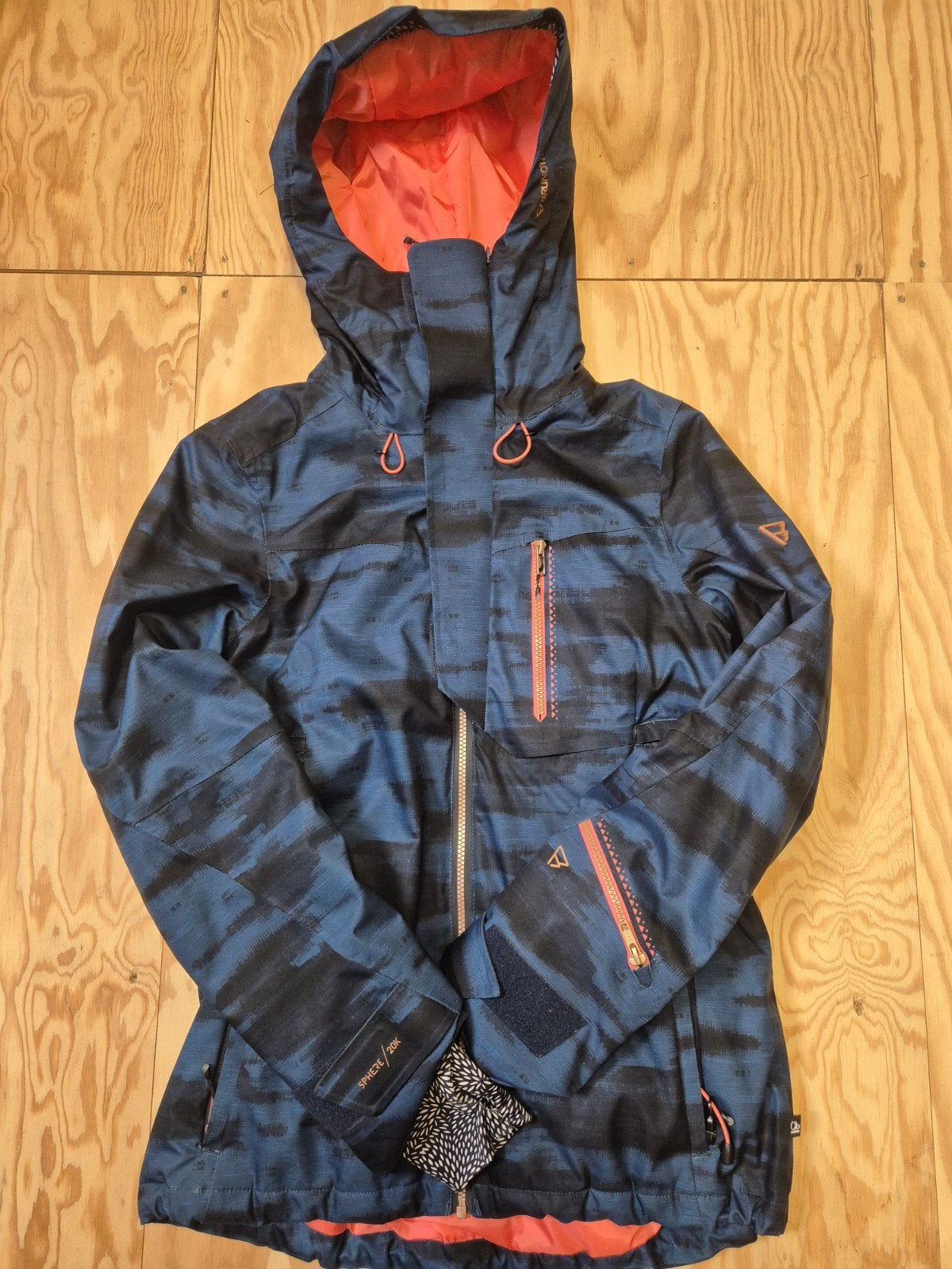 Brunotti ski-jas dames maat M - Zo goed als nieuw, Maat 38/40 (M), Ophalen of Verzenden, Zo goed als nieuw, Brunotti