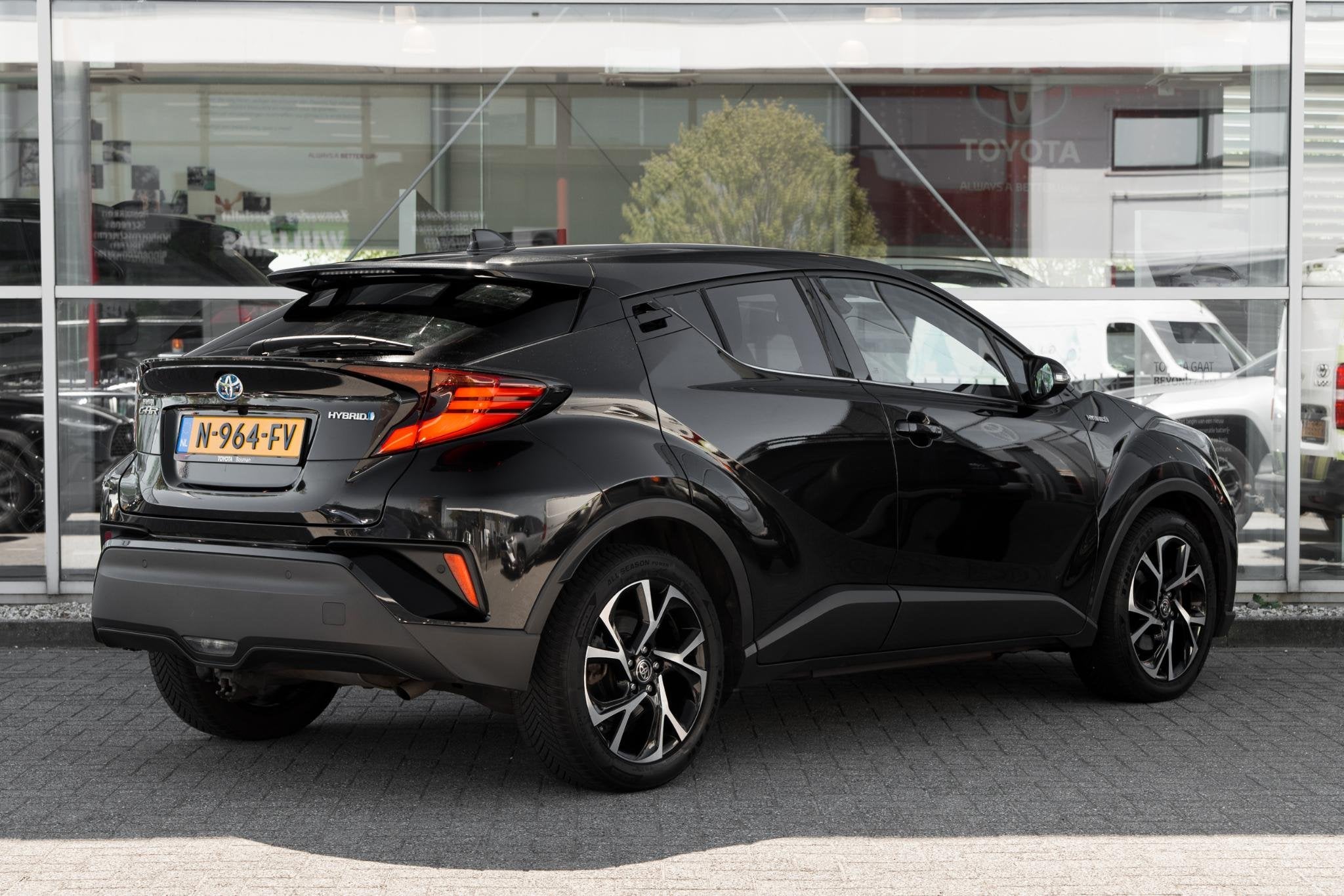 Toyota C-HR 1.8 Hybrid Style, Stof, Euro 6, 4 cilinders, Origineel Nederlands