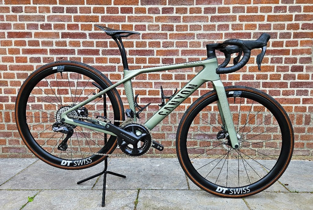 Canyon Endurace CF SLX 8 Ultegra Di2 3XS kleur Light Moss, Carbon, Minder dan 49 cm, Meer dan 20 versnellingen, Schijfrem