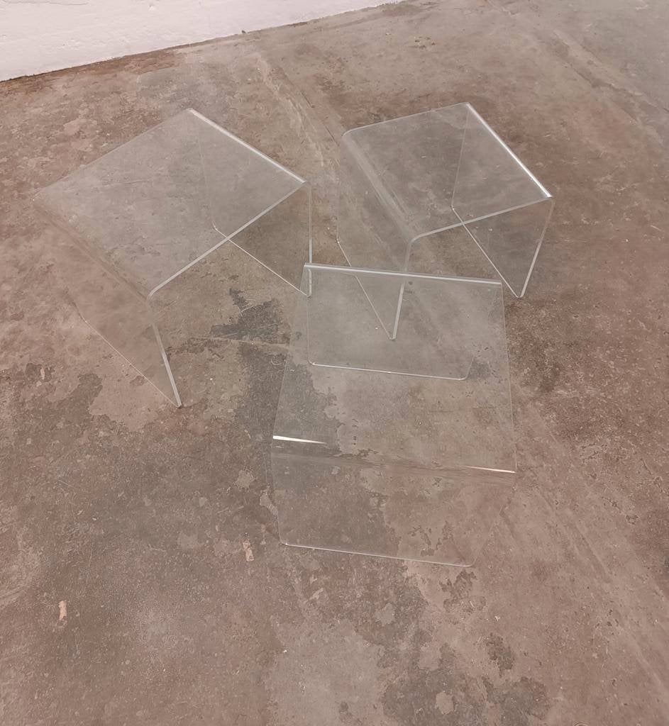 Vintage plexiglass Acryl lucite mimiset 3 bijzettafels, Ophalen, Tweedehands, Tweedehands, Kunststof