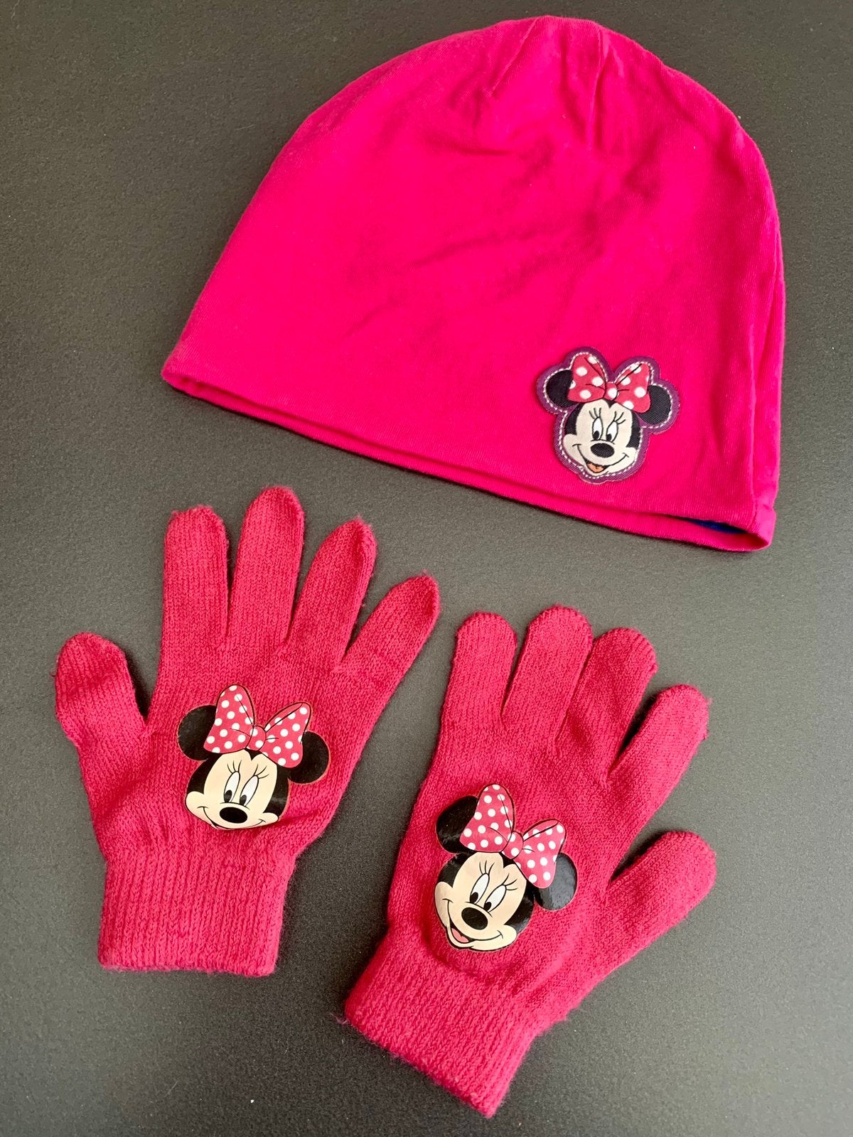 TE KOOP: mooie winterset van Disney - Minnie Mouse ZGAN, Kinderen en Baby's, Kinderkleding | Mutsen, Sjaals en Handschoenen, Ophalen of Verzenden