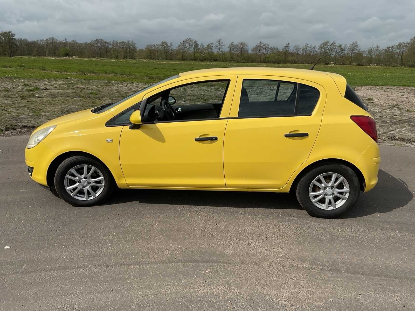 Opel - 2007 - Corsa - 1.2-16V Essentia - Personenauto, Voorwielaandrijving, Gebruikt, 4 cilinders, 1229 cc