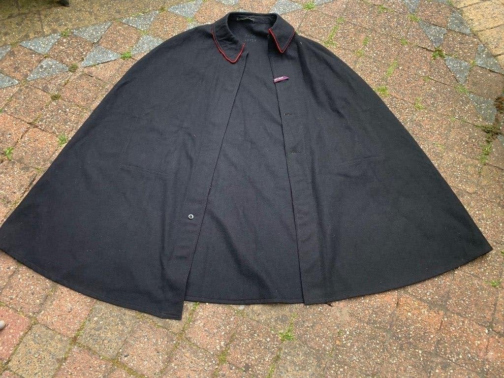 Originele PTT cape, Verzamelen, Ophalen, Zo goed als nieuw, Jas, Onbekend