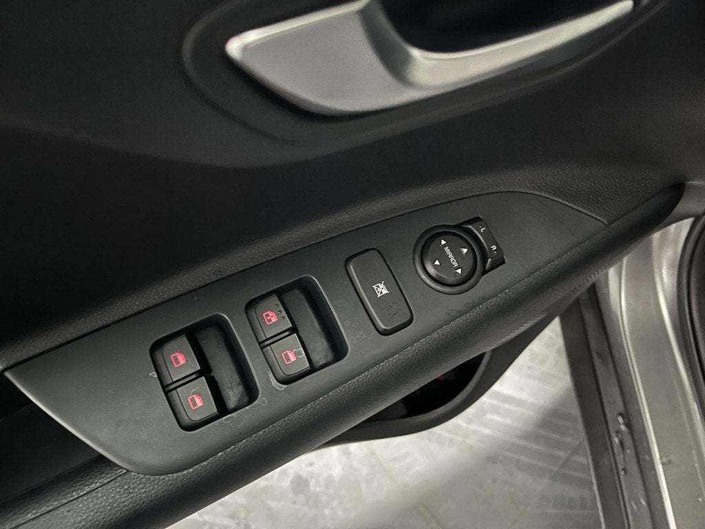 Kia Stonic 1.0 T-GDi MHEV DynamicLine, Euro 6, Origineel Nederlands, Handgeschakeld, 3 cilinders