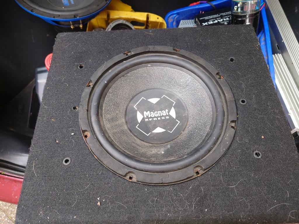 Magnat xpress 1001 subwoofer met gesloten kist, Ophalen