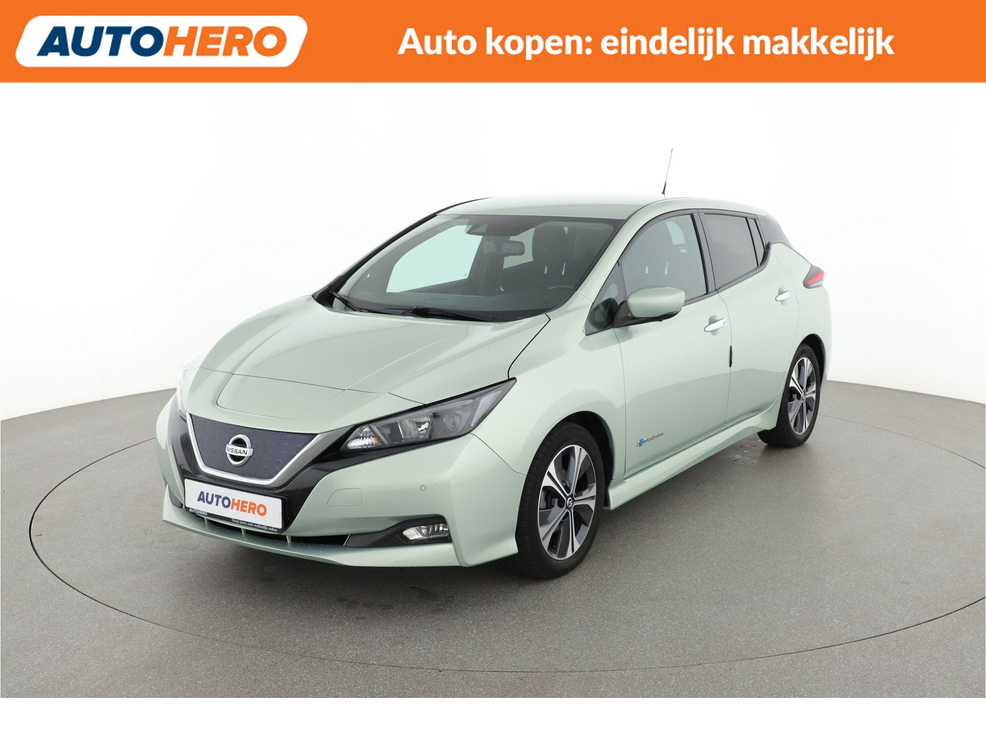 Nissan Leaf Visia 40 kWh |LH10185| (bj 2018, automaat), Auto's, Stof, Gebruikt, Met garantie (alle), 204 pk