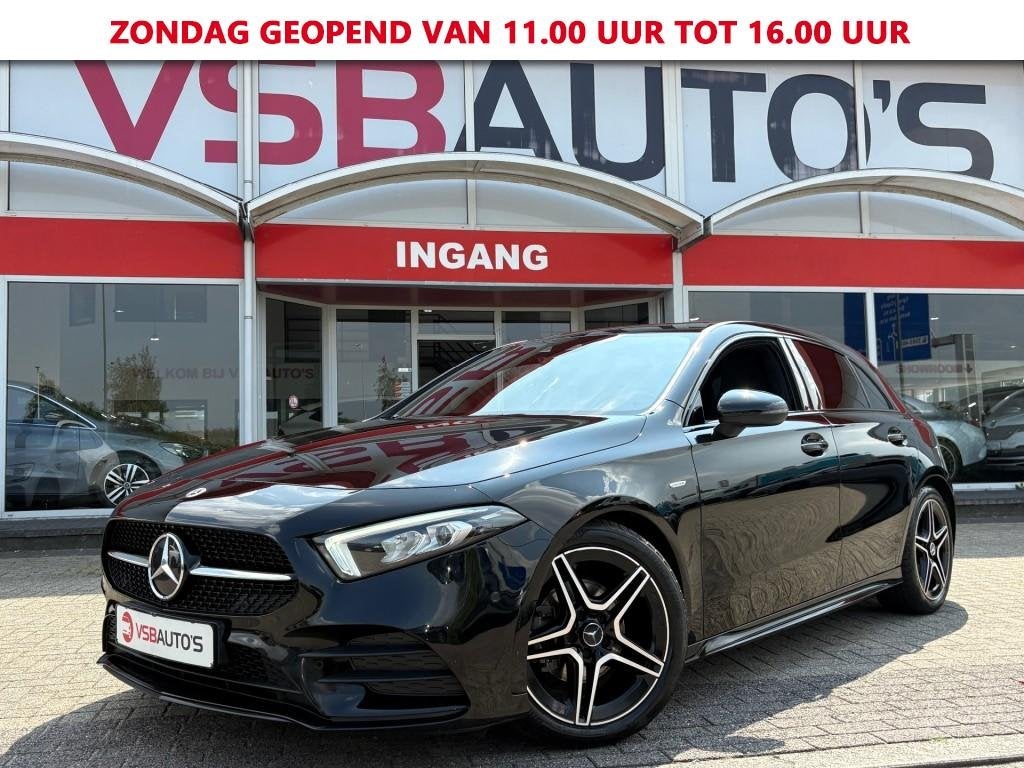 Mercedes-benz A-KLASSE A180 EDITION AMG-LINE 122PK LED NAVI, Auto's, 136 pk, Gebruikt, Huisgarantie, Met garantie (alle)