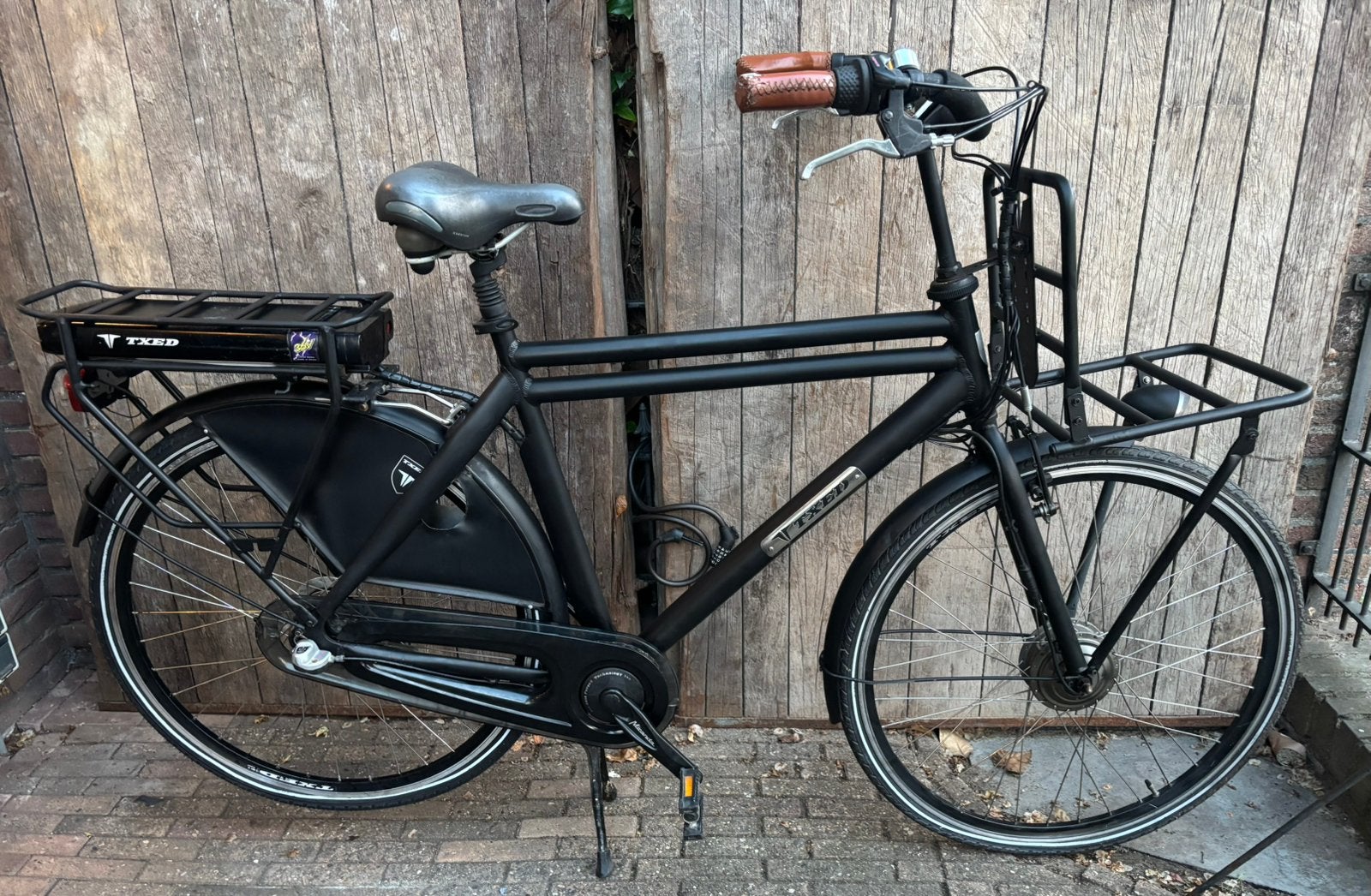 Elektrische herenfiets mat zwart, Fietsen en Brommers, Fietsen | Heren | Herenfietsen, Ophalen, Gebruikt, Overige merken, Versnellingen