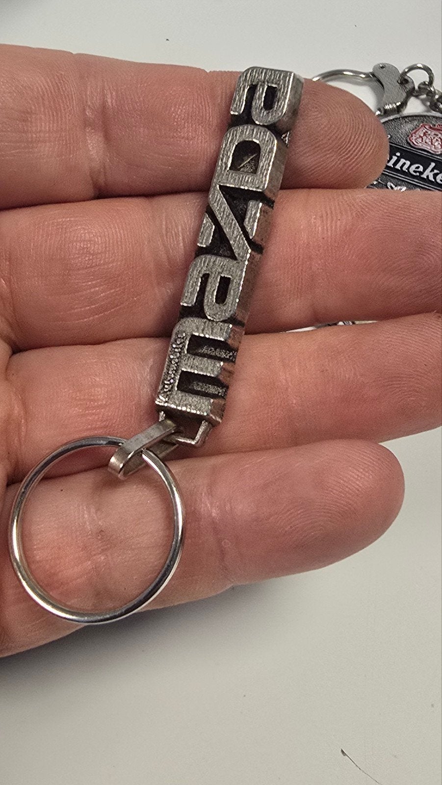 Zeldzame Vintage Metalen Mazda Sleutelhanger (JDM / Retro), Ophalen of Verzenden, Gebruikt, Merk