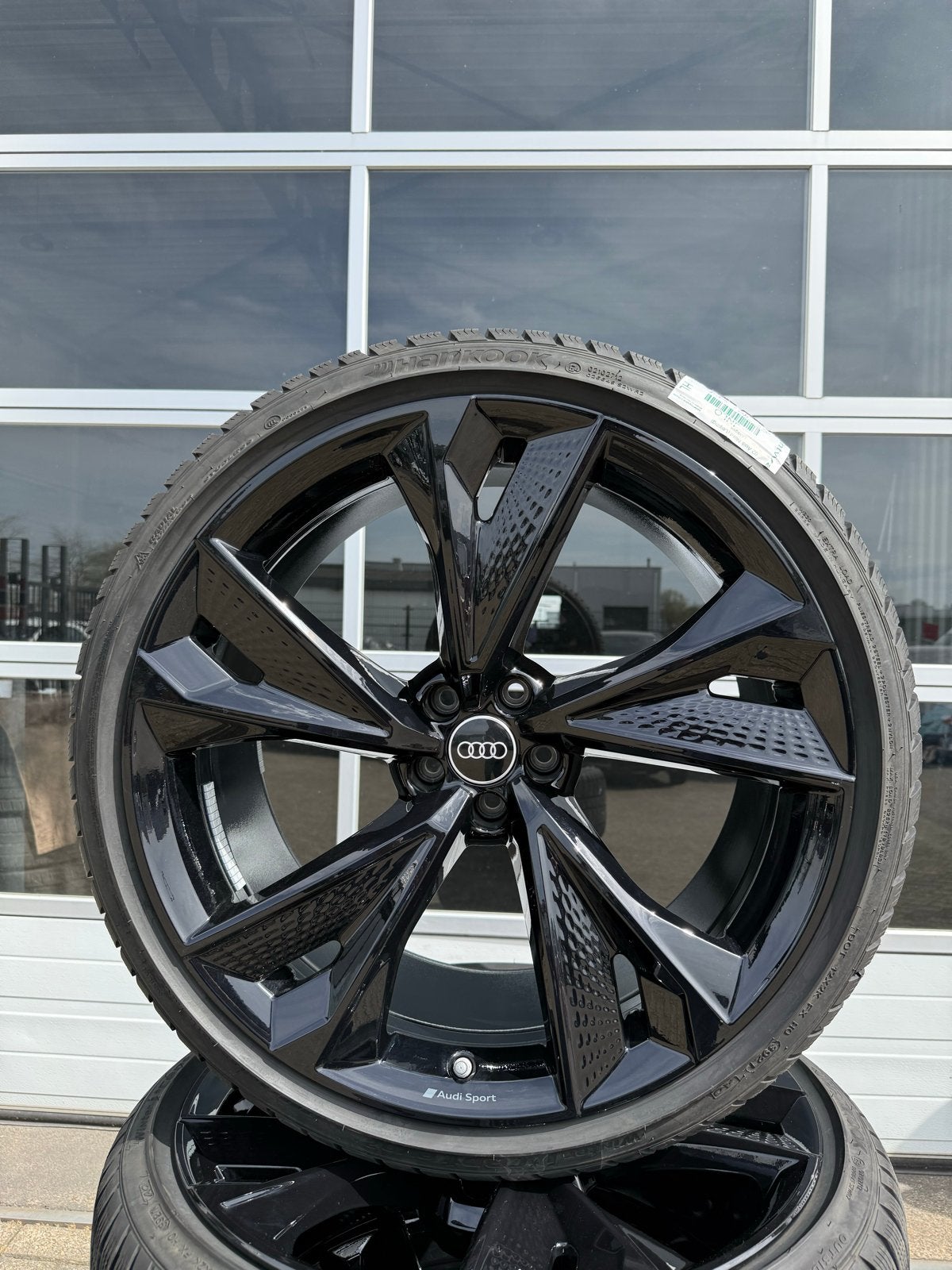 Audi RS6 RS7 C8 set winterbanden 22 inch origineel, Auto-onderdelen, Ophalen, Gebruikt, 285 mm, Banden en Velgen