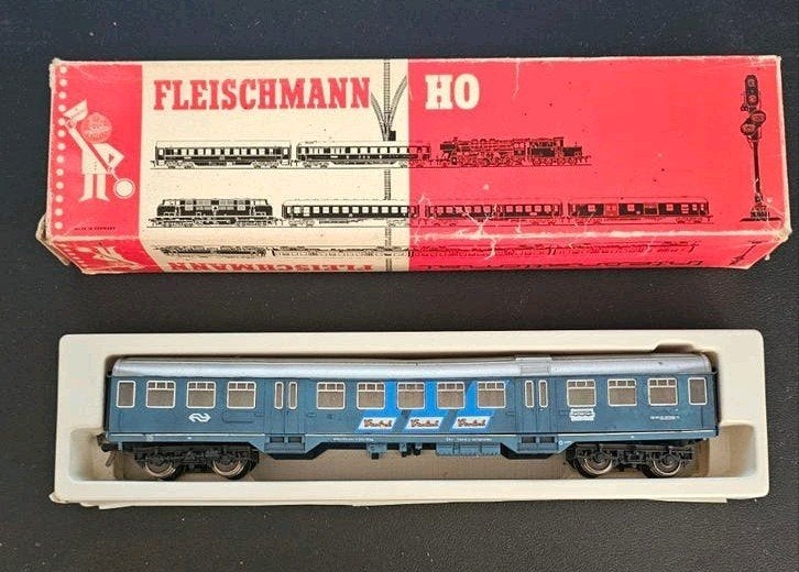 Fleischmann HO Wagon - Blauwe passagierswagon, Gelijkstroom, Fleischmann, Wagon, Ophalen of Verzenden
