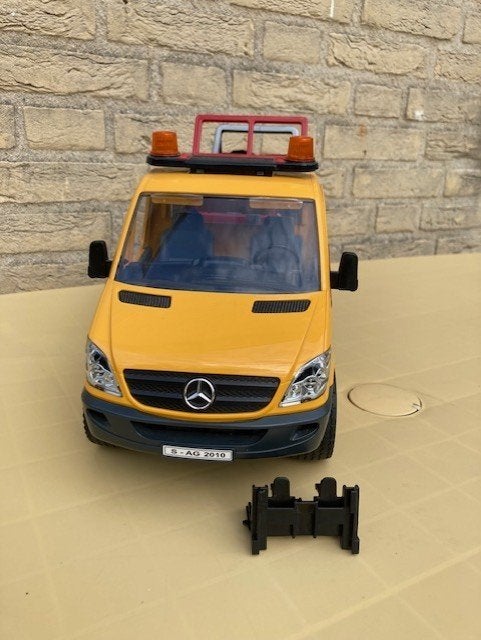 Bruder 2535 MB sprinter met Jeep, Ophalen of Verzenden, Gebruikt