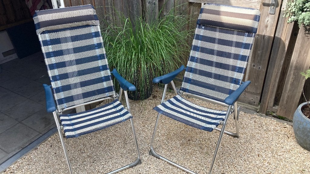 Set van 2 inklapbare tuinstoelen – blauw/wit – bieden, Tuin en Terras, Ophalen, Gebruikt, Metaal, Verstelbaar