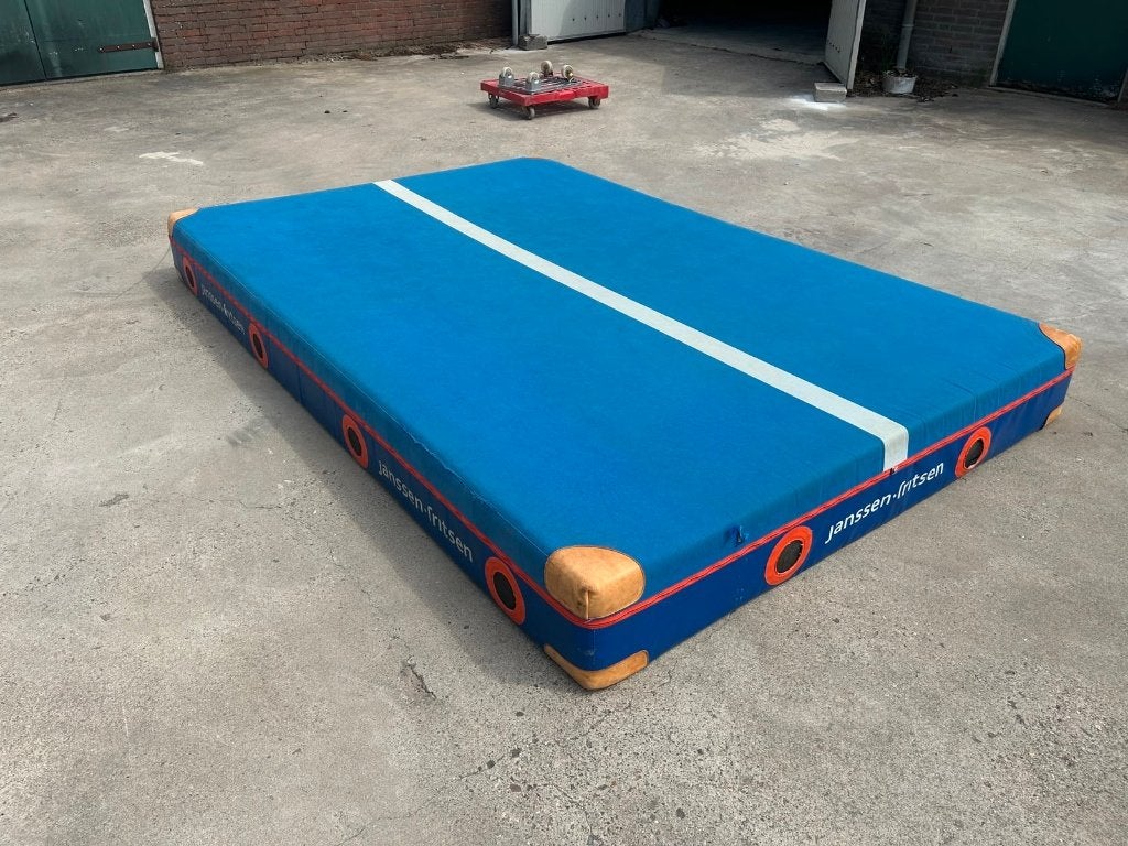 Grote valmat 300x200x30 - meerdere beschikbaar, Maat 36 t/m 42, Ophalen, Gebruikt, Materiaal