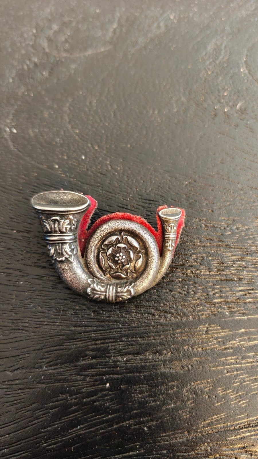 Originele WW2 Zilveren  KOYLI Officer's cap badge, Ophalen of Verzenden, Landmacht, Engeland, Embleem of Badge