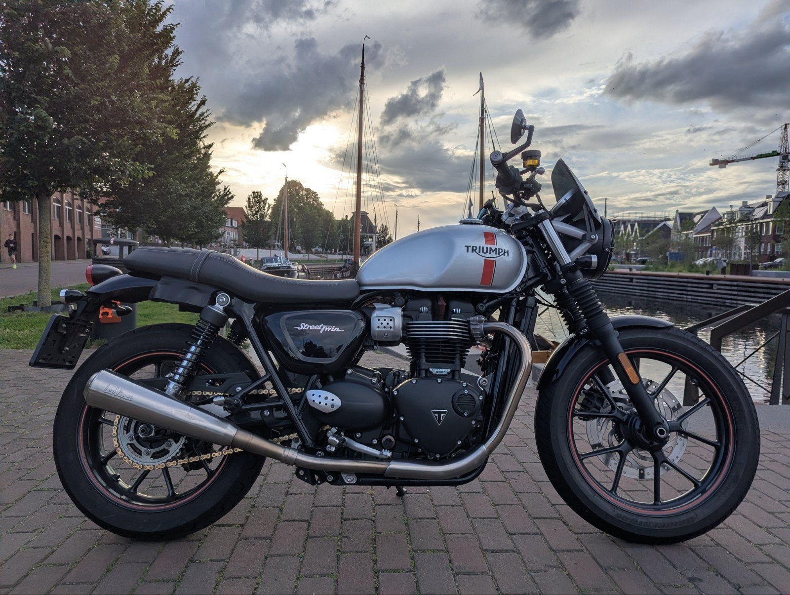 Triumph Street Twin / Speed Twin 900 - 2017 + V&H Uitlaat, Motoren, 2 cilinders, Motorrijbewijs A, Gebruikt, 900 cc