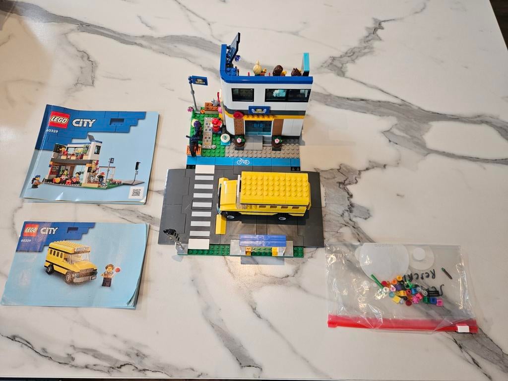 Te Koop: lego City Schooldag 60329, Ophalen of Verzenden, Zo goed als nieuw