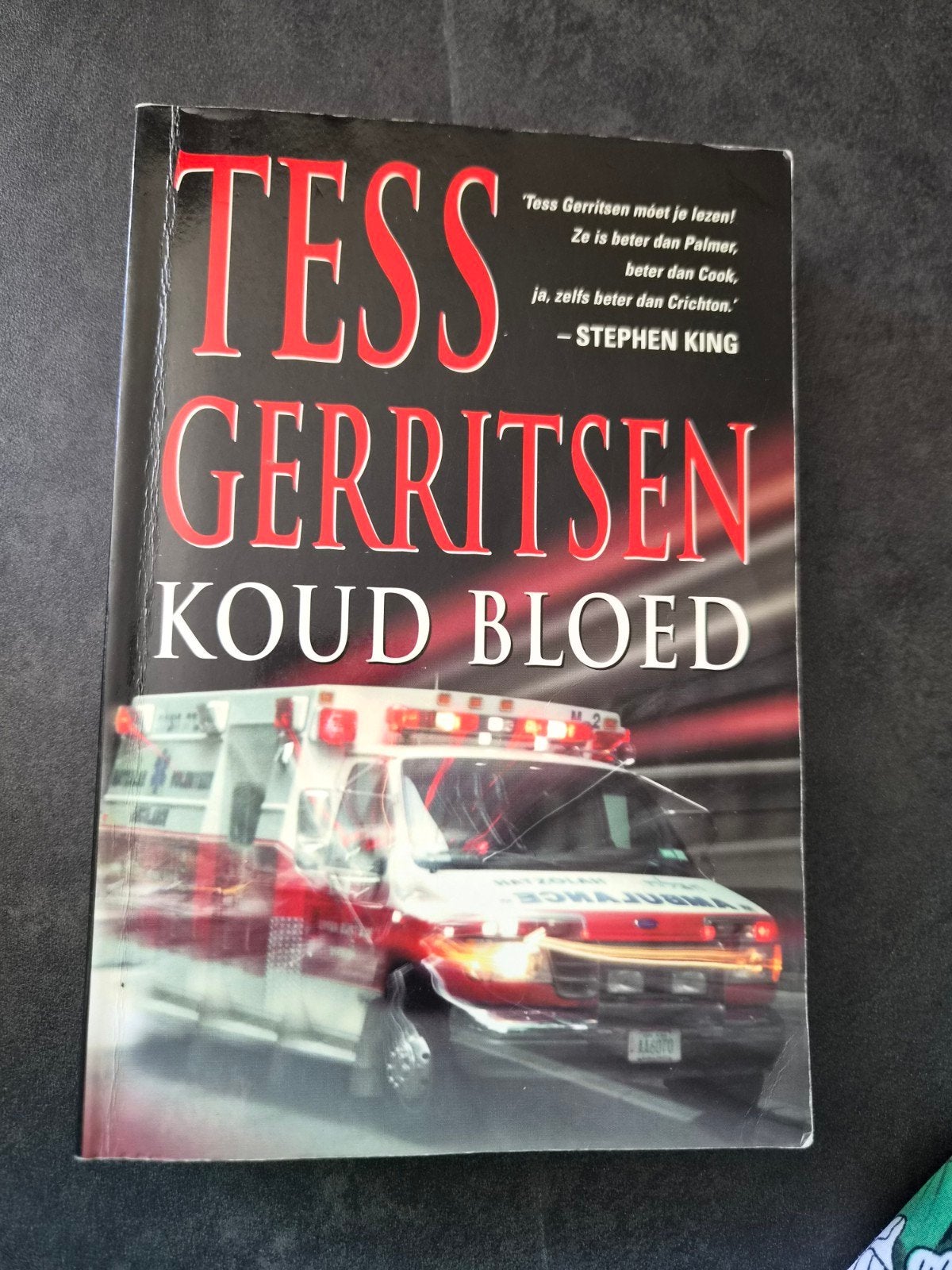Tess Gerritsen - Koud Bloed (Thriller), Ophalen of Verzenden, Gelezen, Tess Gerritsen, Wereld overig