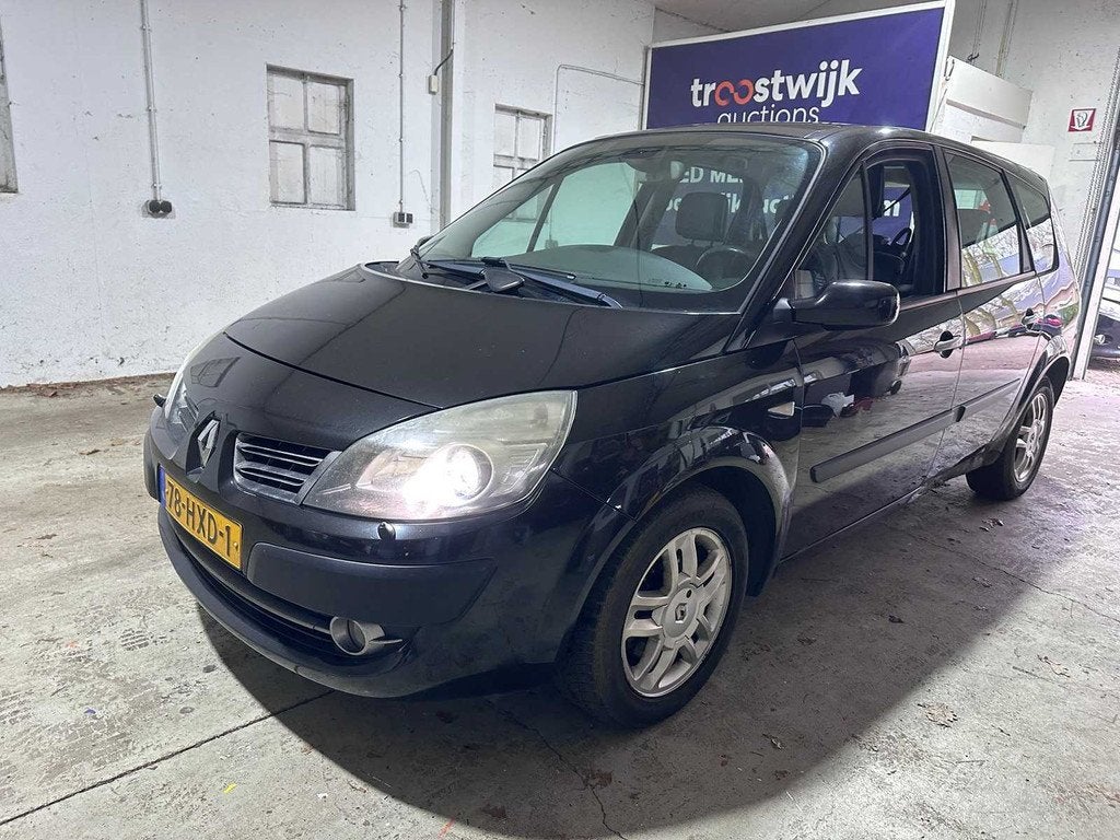 Renault - Grand Scénic - 2.0-16V Tech Line - 78-HXD-1- 2009, Auto's, Renault, Voorwielaandrijving, 1998 cc, 135 pk, Gebruikt