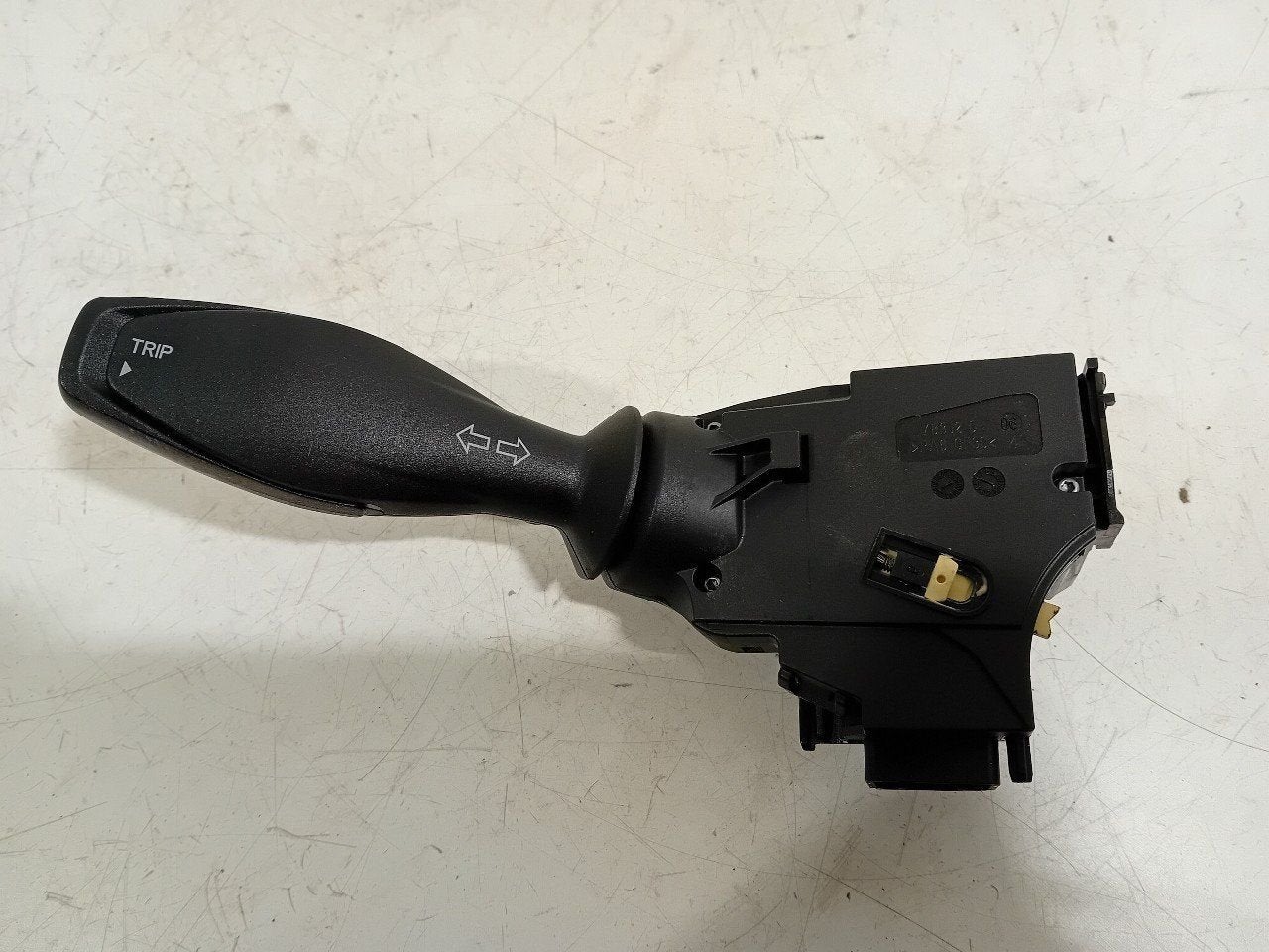 Richtingaanw schakelaar Ford Fiesta, Onderdelen@venauto.nl, Van der Ven Autorecycling B.V., Gebruikt, Ettenseweg 76, 4706 PB Roosendaal, The Netherlands