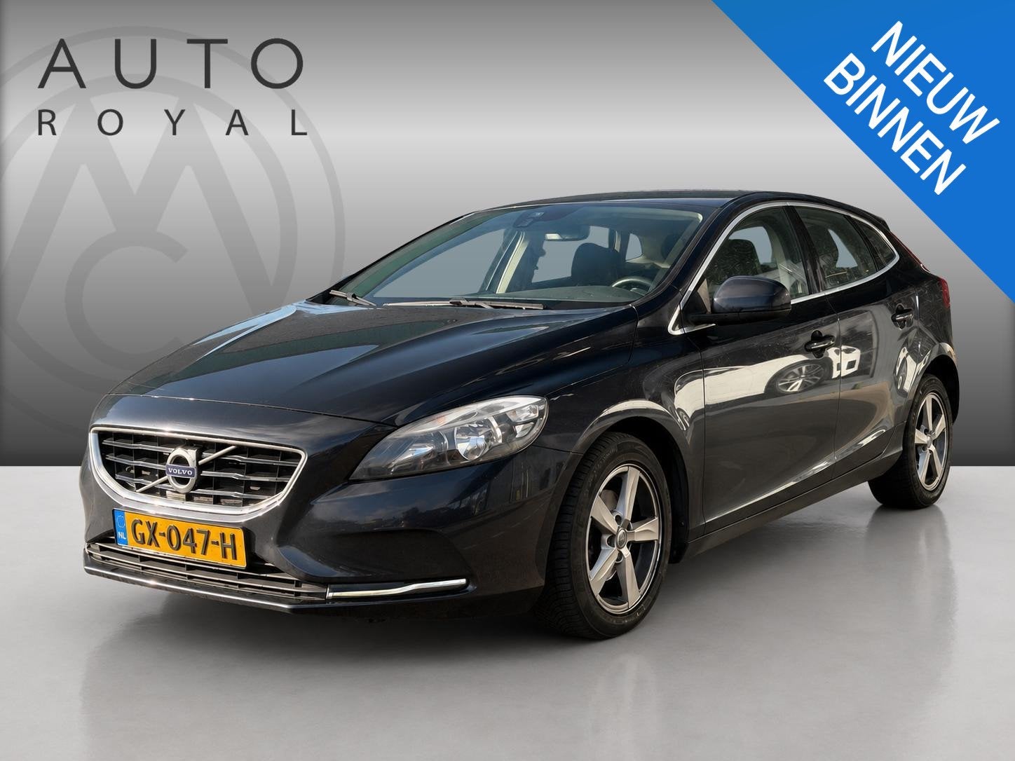 Volvo V40 2.0 D2 Momentum Business CRUISE | AIRCO | NAVIGATI, Auto's, Voorwielaandrijving, Gebruikt, Euro 6, 4 cilinders