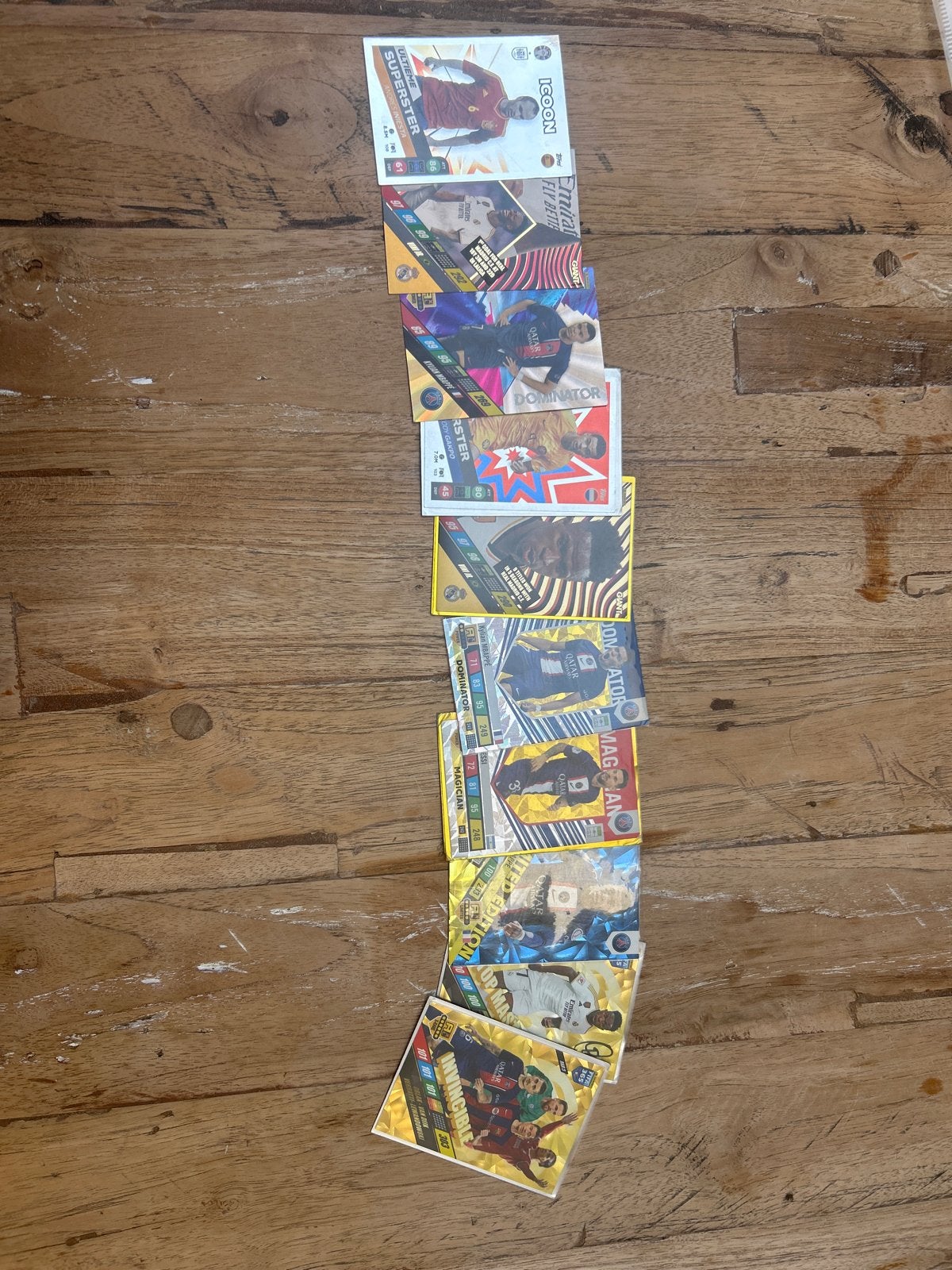 Voetbalplaatjes - Panini FIFA 365 Adrenalyn XL, Verzamelen, Ophalen, Gebruikt, Buitenlandse clubs, Spelerskaart