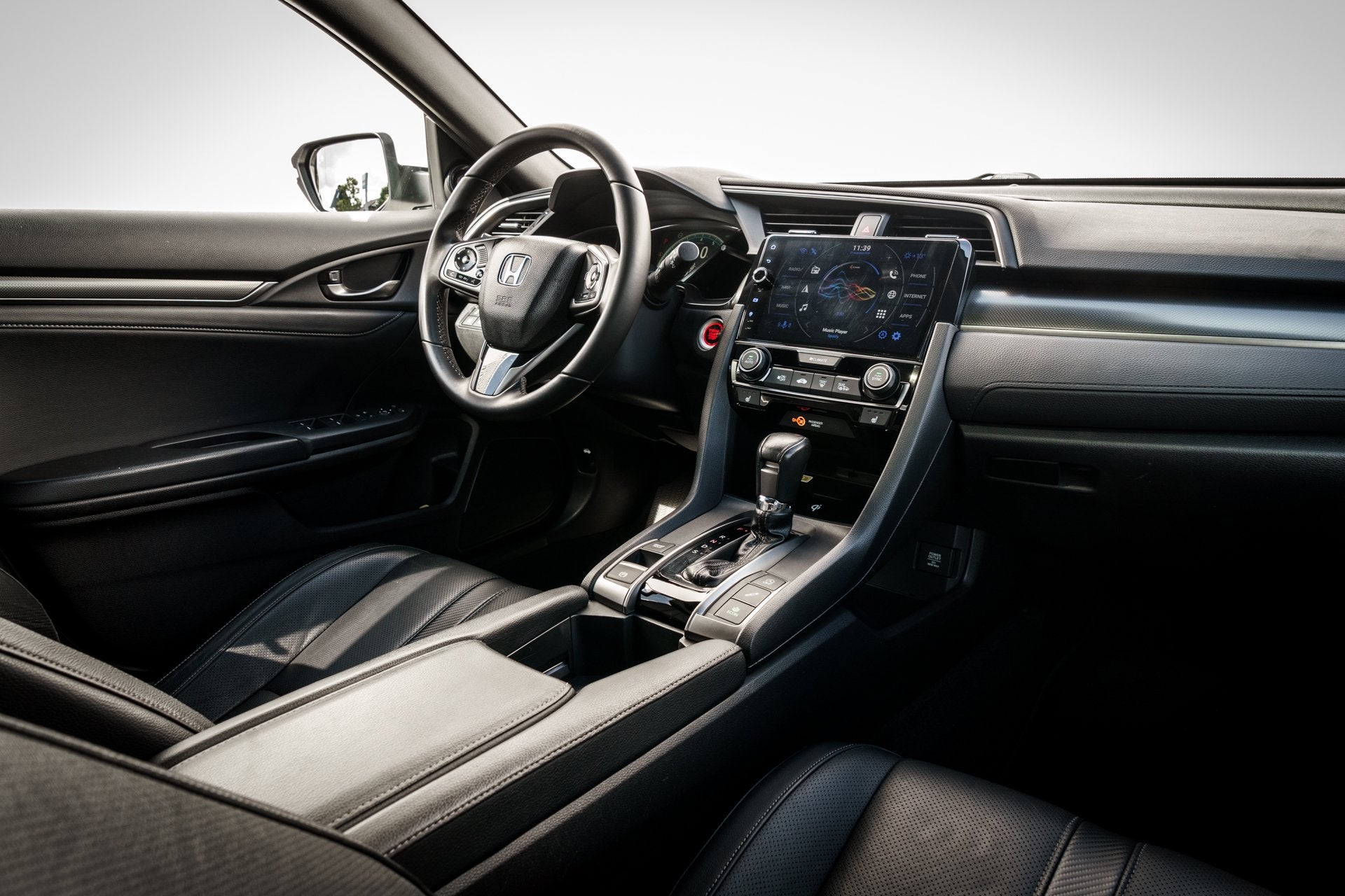 Honda Civic 1.0 i-VTEC Executive | Leder | Panoramadak | Tre, Auto's, Gebruikt, Met garantie (alle), Automatische klimaatregeling