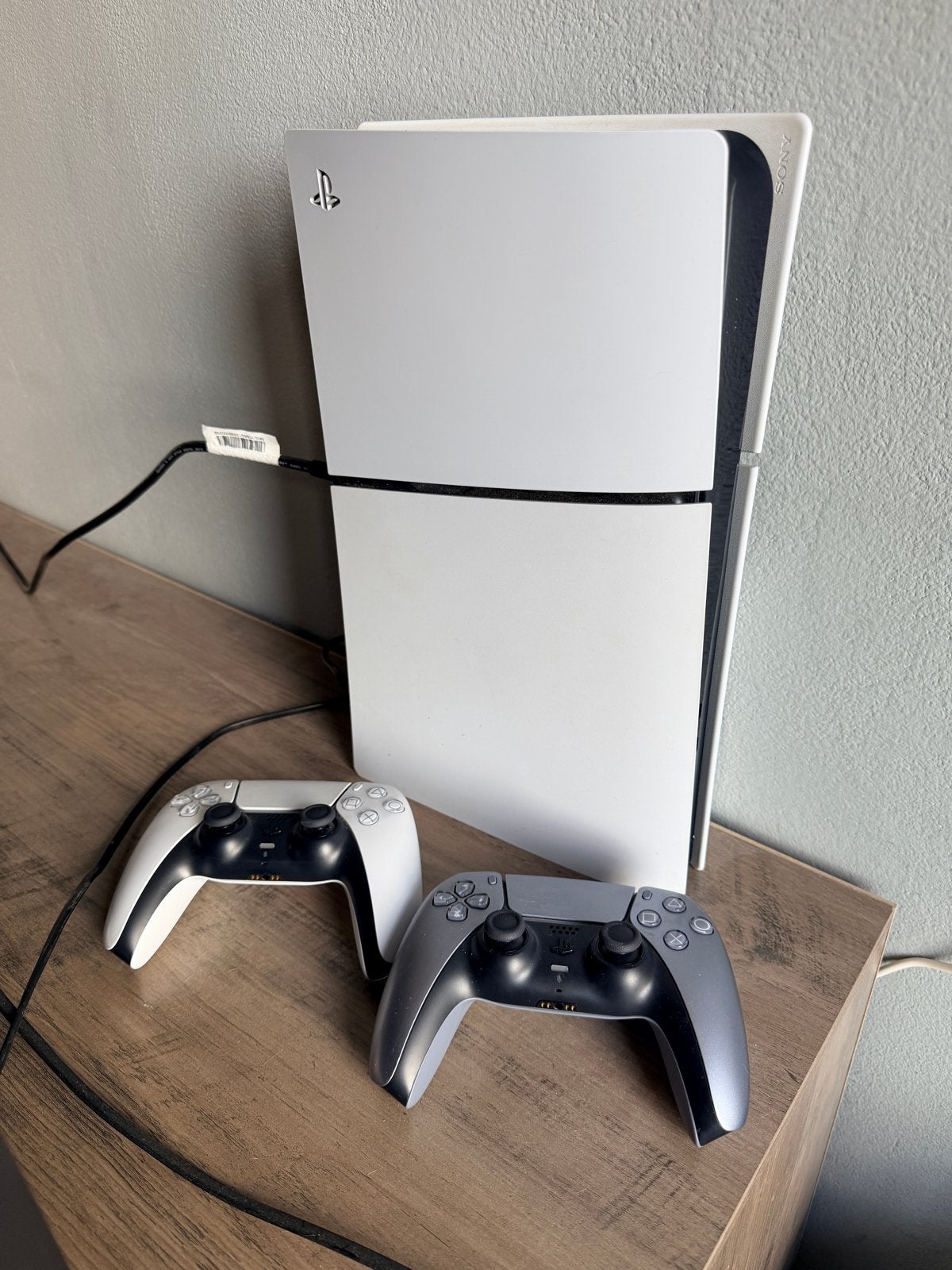 PlayStation 5 slim Disc Edition met 2 controllers, Spelcomputers en Games, Ophalen, Zo goed als nieuw, Playstation 5
