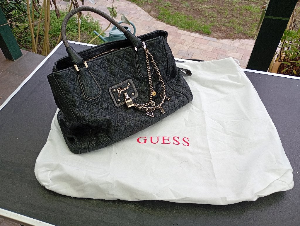 Guess Handtas Zwart met Kettingdetails, Ophalen of Verzenden, Gebruikt, Zwart, Handtas