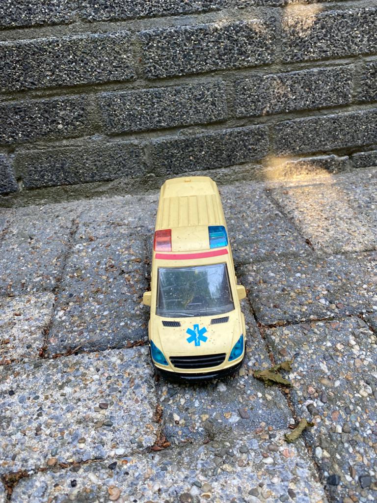 Speelgoed ambulance, Ophalen of Verzenden, Gebruikt