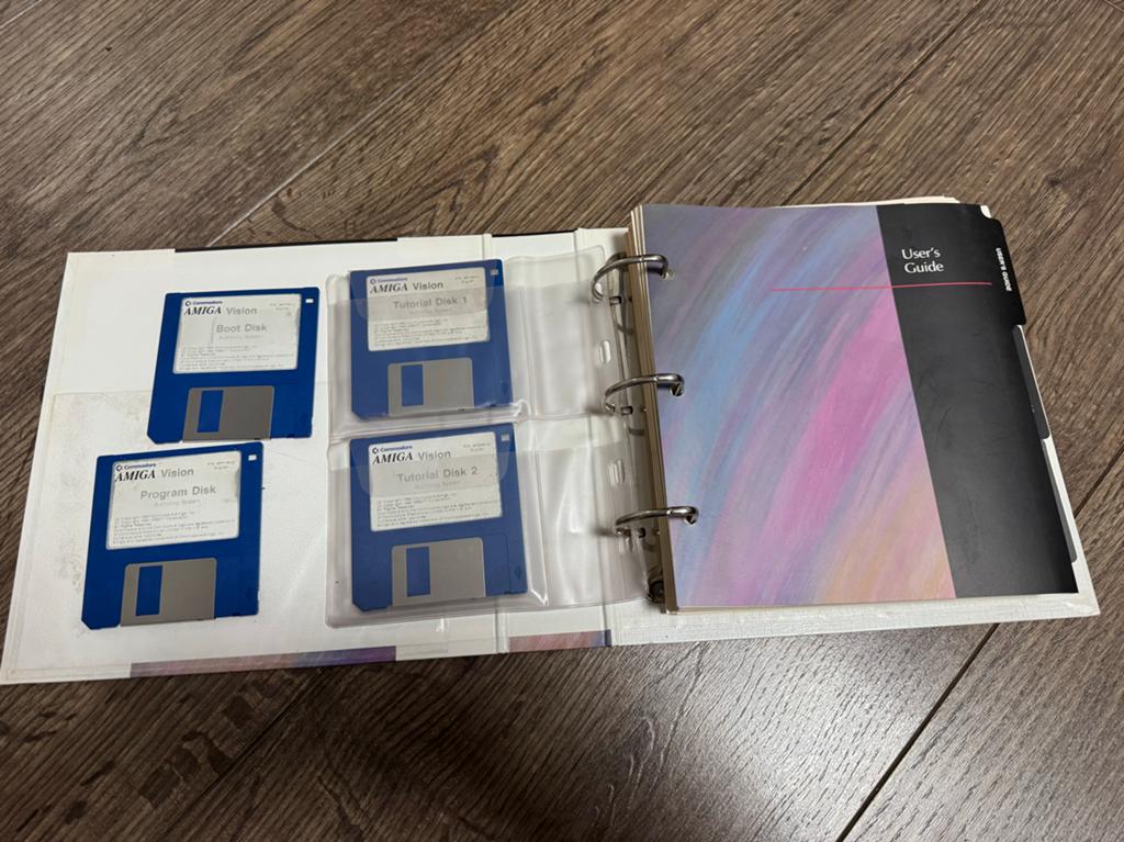 AmigaVision Authoring System met Disks en Handleiding, Ophalen of Verzenden