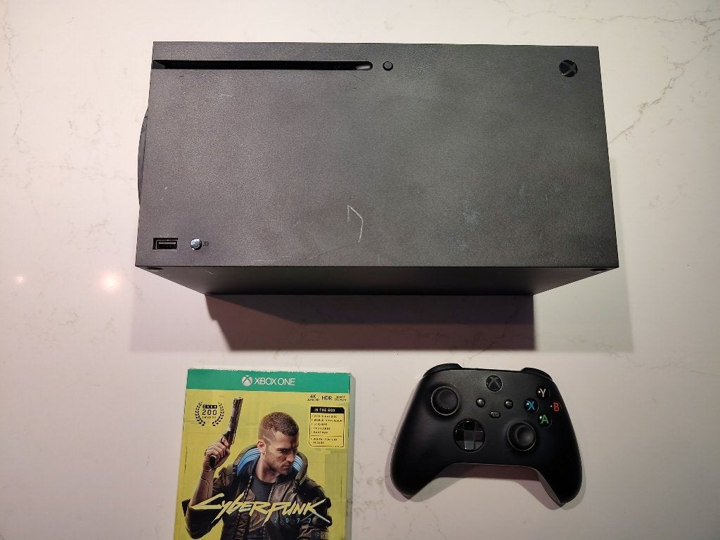 Xbox Series X 1TB + controller + Cyberpunk