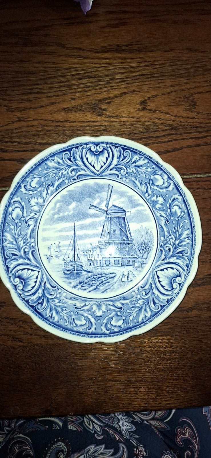 Delftsblauw Boch bord met molen en zeilschip - 25 cm, Antiek en Kunst, Ophalen
