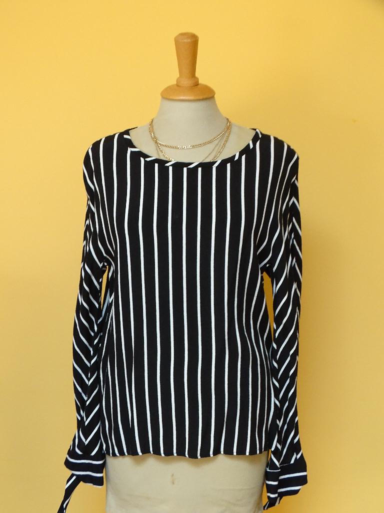 Vanilia blouse zwart gestreept maat 38, Maat 38/40 (M), Vanilia, Zwart, Ophalen of Verzenden
