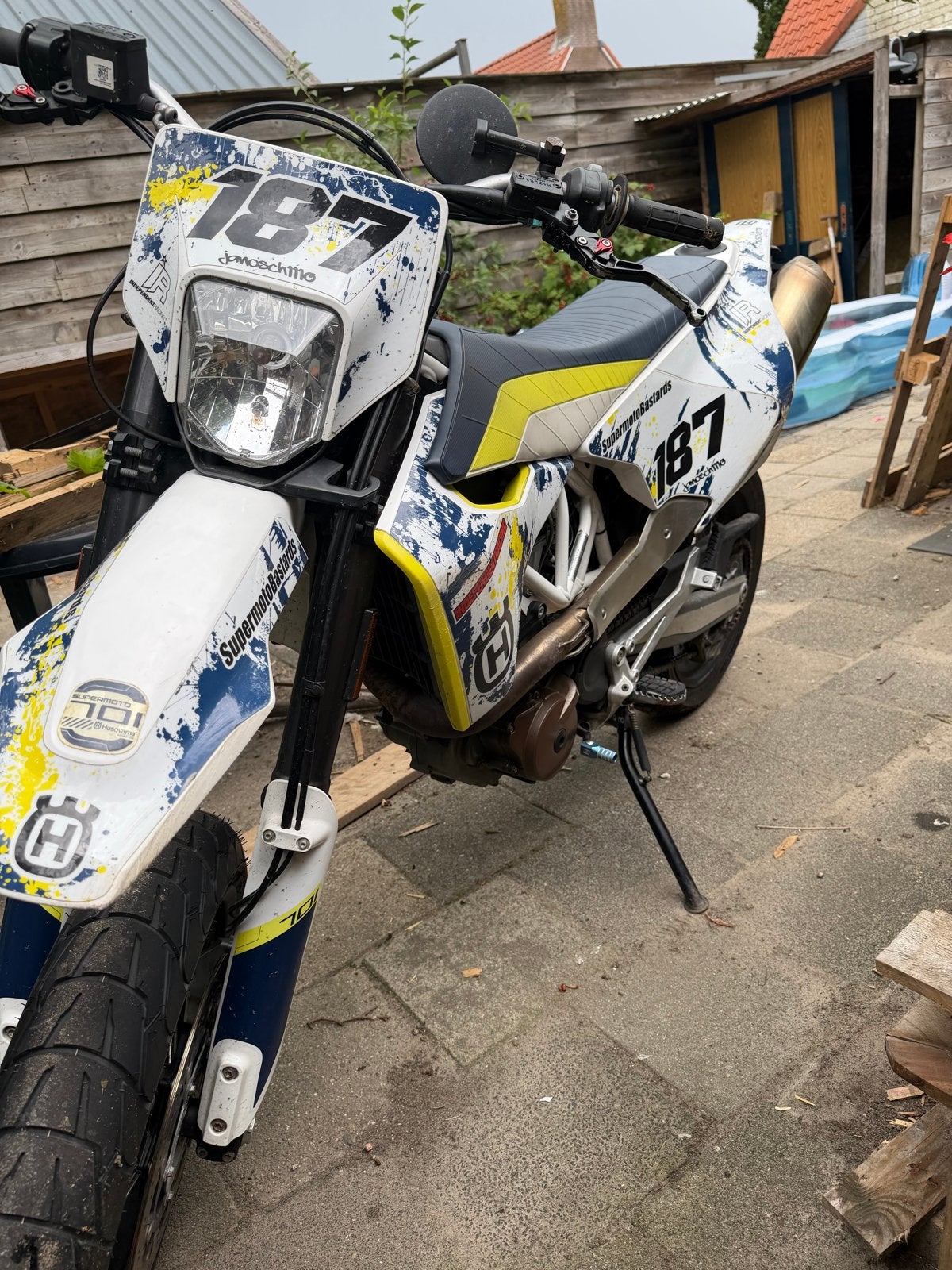 Husqvarna 701 Supermoto - 9dkm!, Motoren, Gebruikt, Particulier, Meer dan 35 kW, Minimaal motorrijbewijs A2