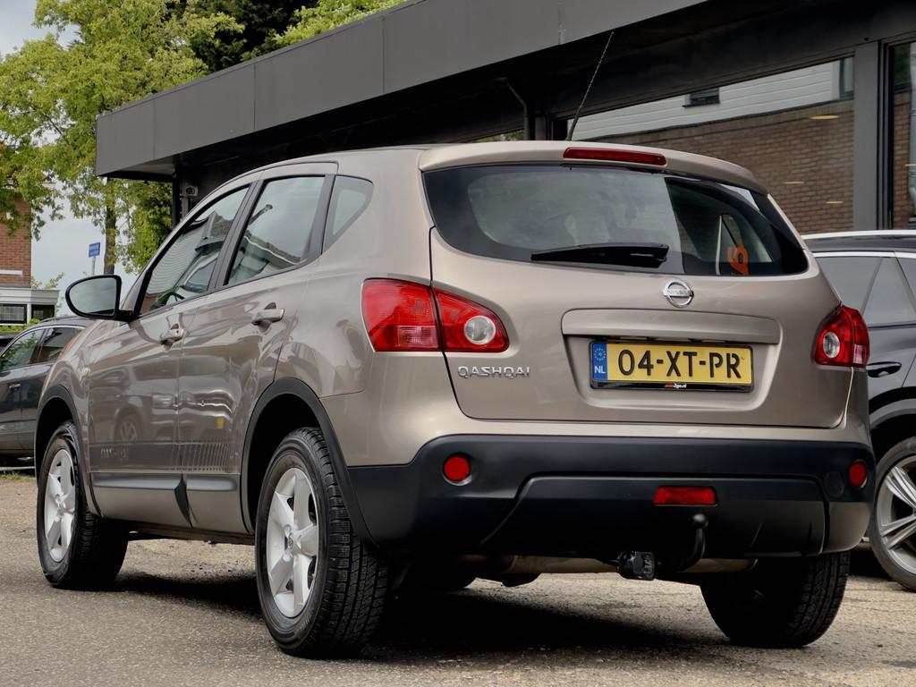 Nissan QASHQAI 1.6 ACENTA PANODAK NAVI CAMERA AIRCO LED LMV, Auto's, Nissan, Voorwielaandrijving, 1272 kg, 15 km/l, Gebruikt