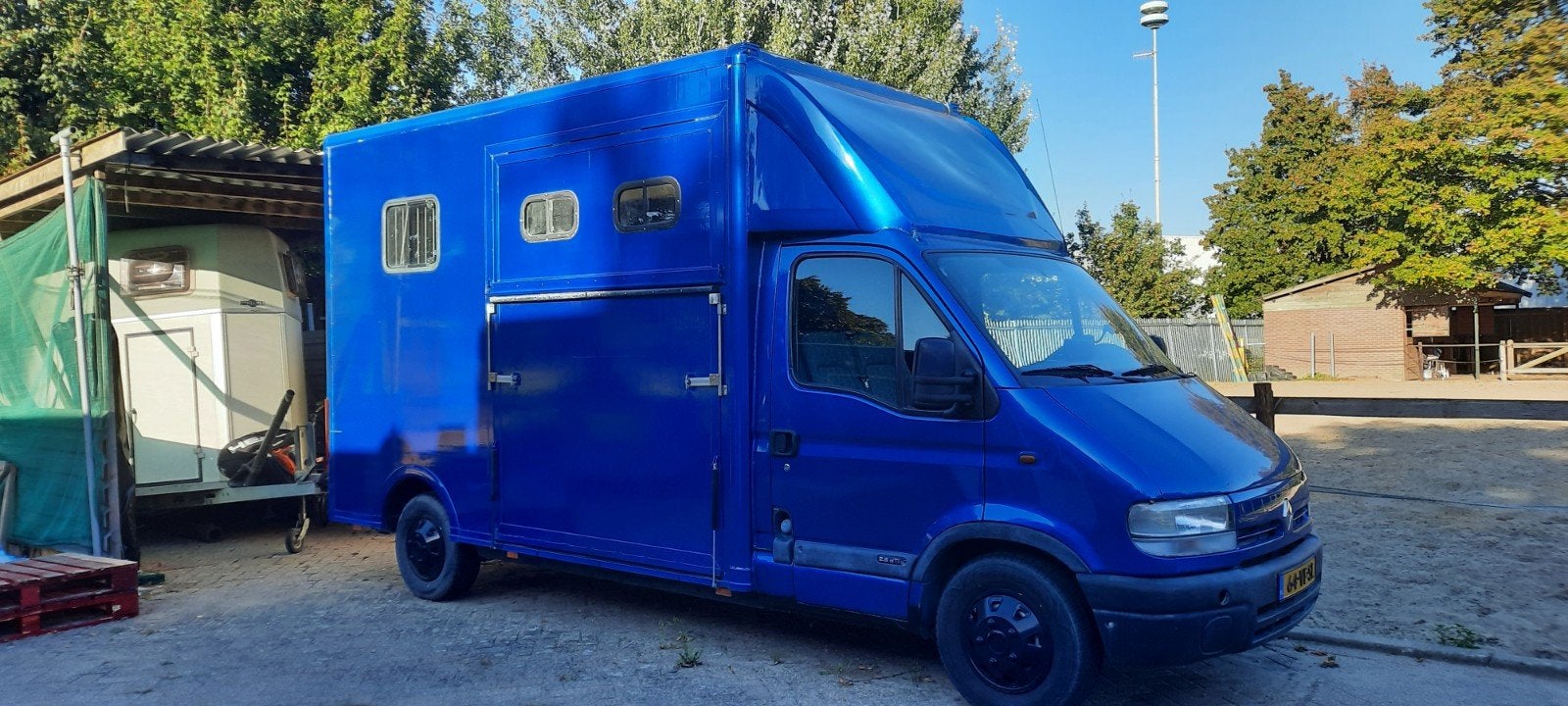 Goed onderhouden paardenwagen Renault master, Dieren en Toebehoren, Ophalen of Verzenden, Aluminium, Overige typen