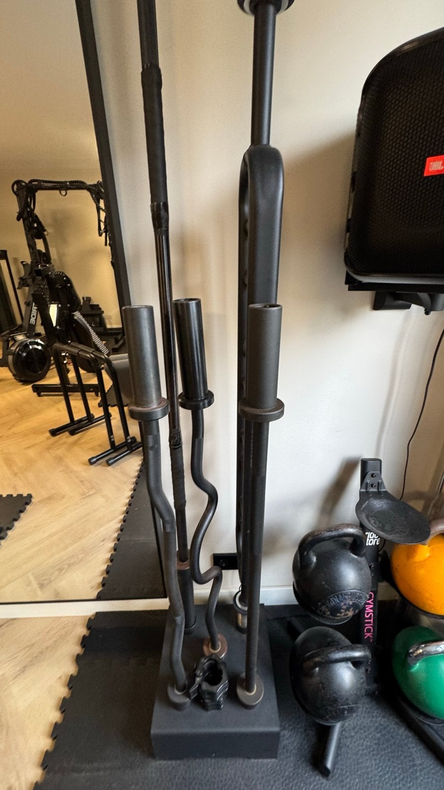 Foto 15 van Home gym/ complete homegym met alles erop en eraan.