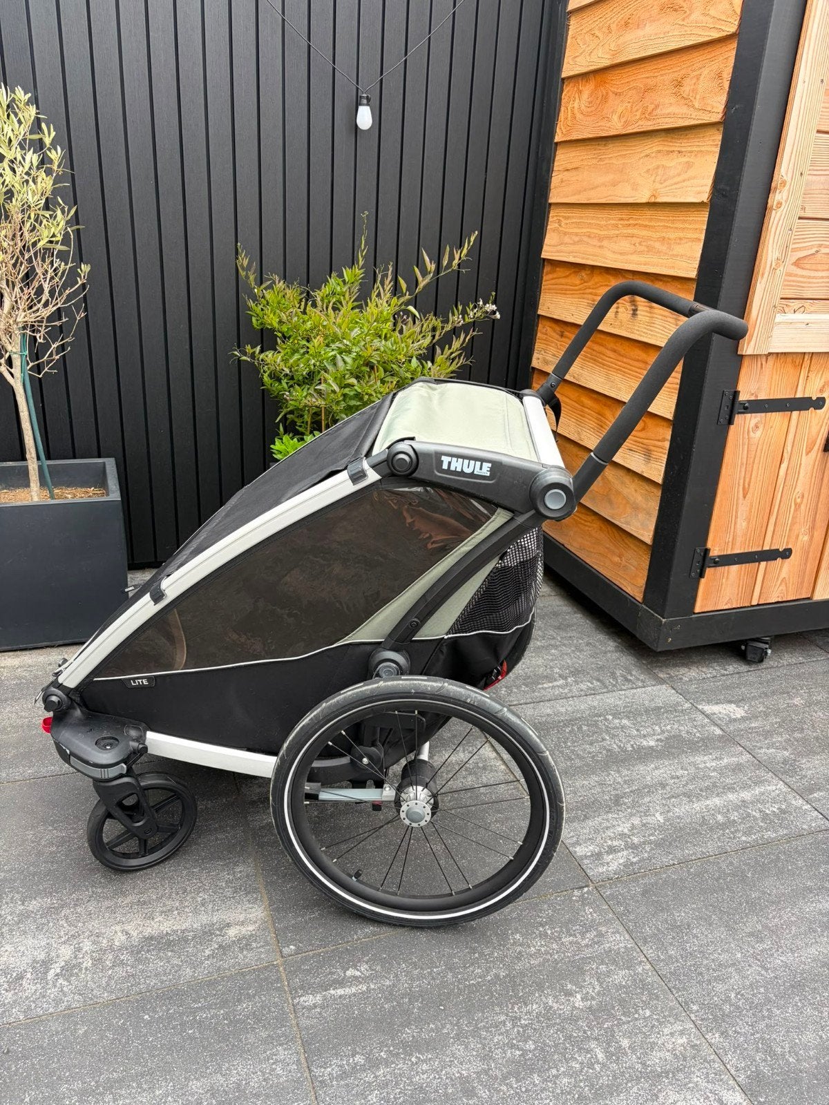 Thule Chariot Lite 2 Fietskar Agave + baby sling, Ophalen, Zo goed als nieuw, Kinderkar, Minder dan 20 kg
