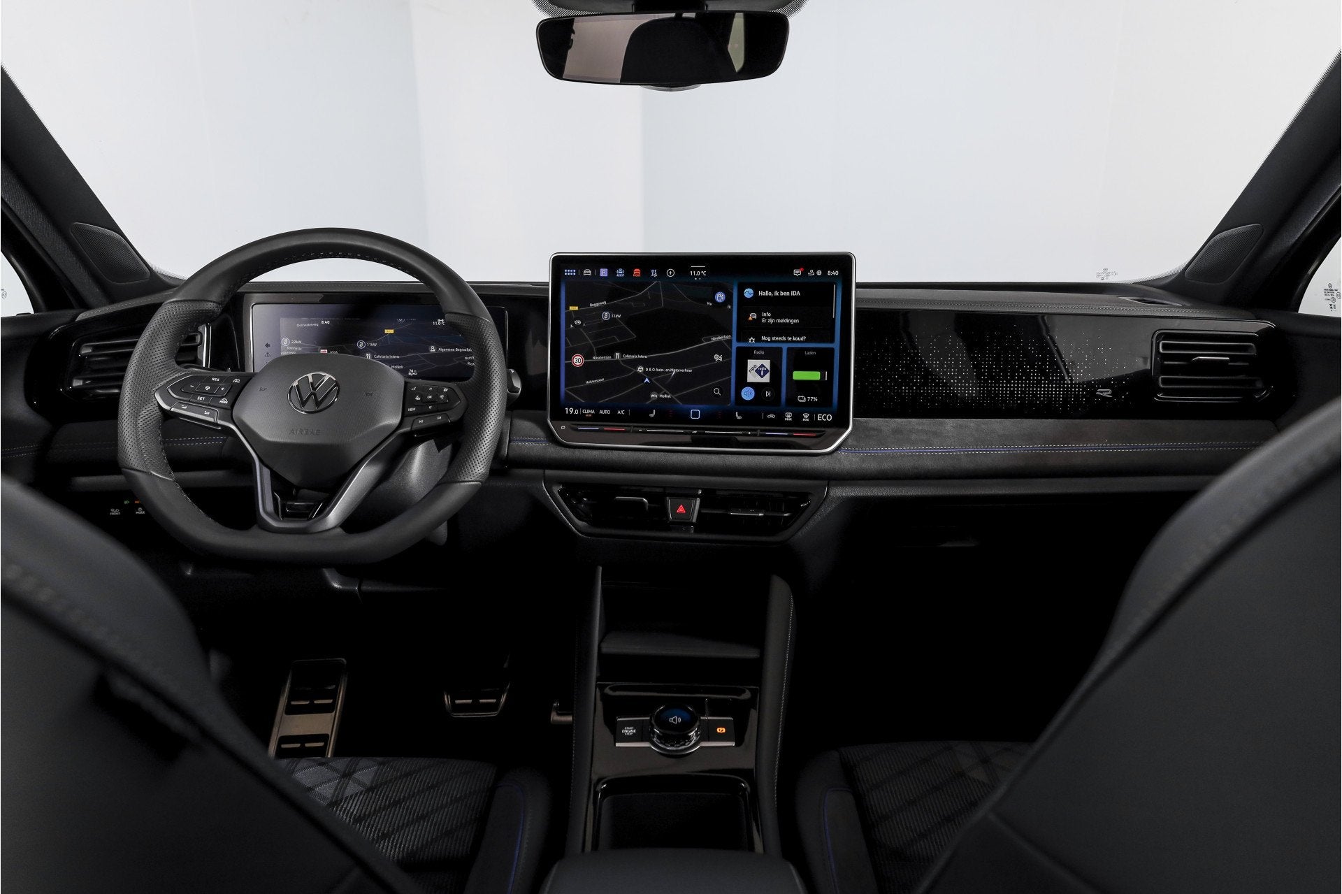 Volkswagen Tiguan 1.5 eHybrid R-Line Edition 272 PK | Black, Stof, 4 cilinders, Zwart, Plug-in hybride