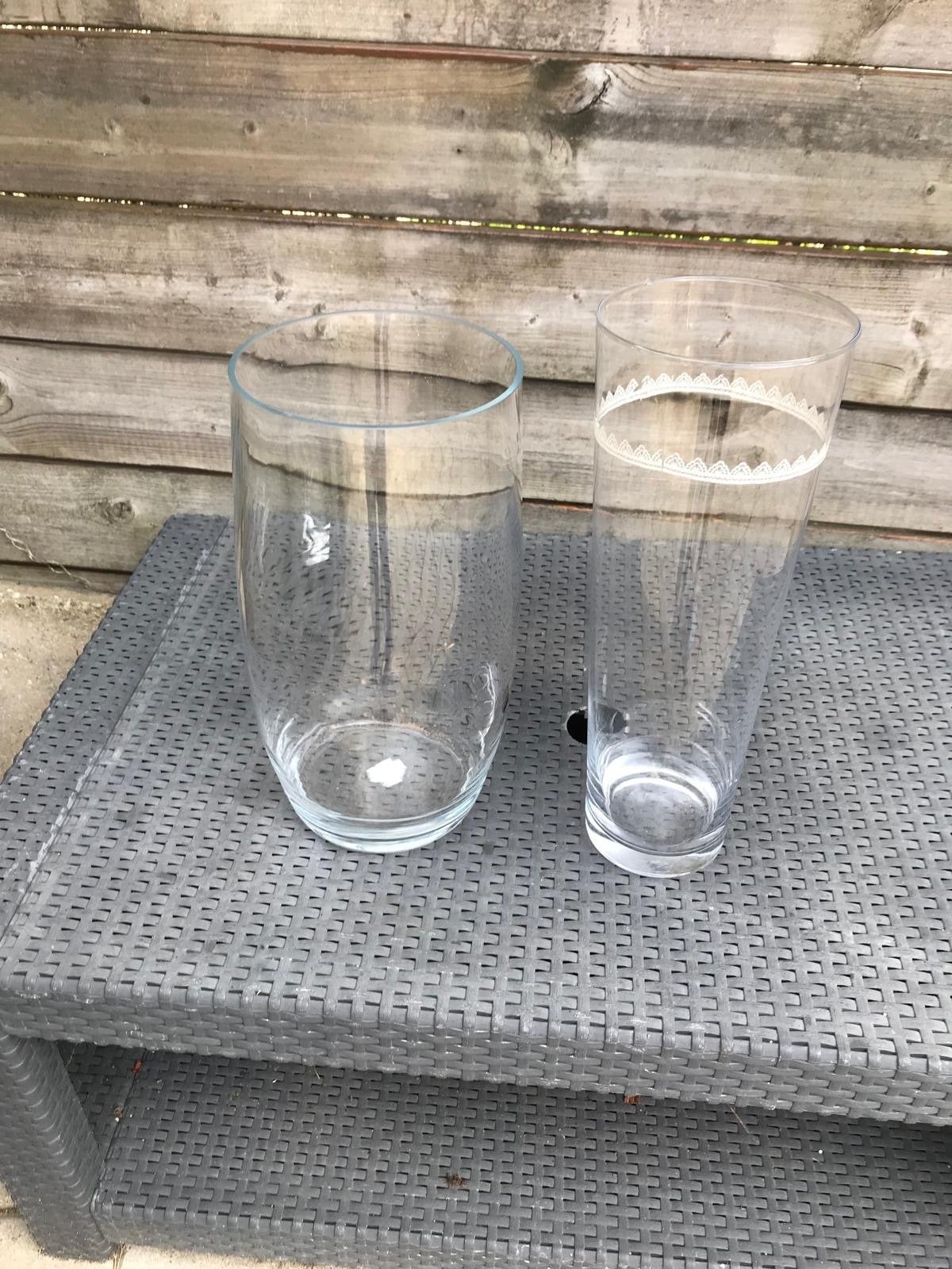 Set van 2 glazen vazen: modern en elegant 2 voor €8, Ophalen, Met patroon/structuur, Transparant, Glas