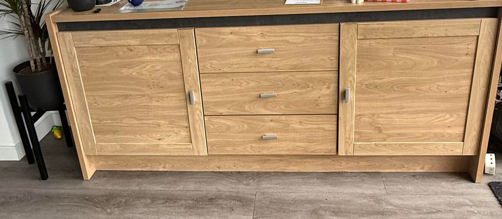 Mooie dressoir, Ophalen, Zo goed als nieuw, 25 tot 50 cm, Met deur(en)