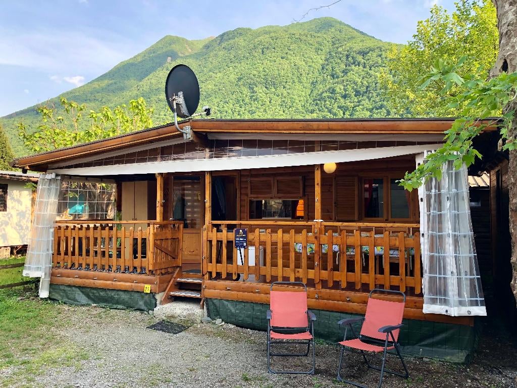 Chalet te huur / koop, Camping Internationale Porlezza, IT, Caravans en Kamperen, Verhuur