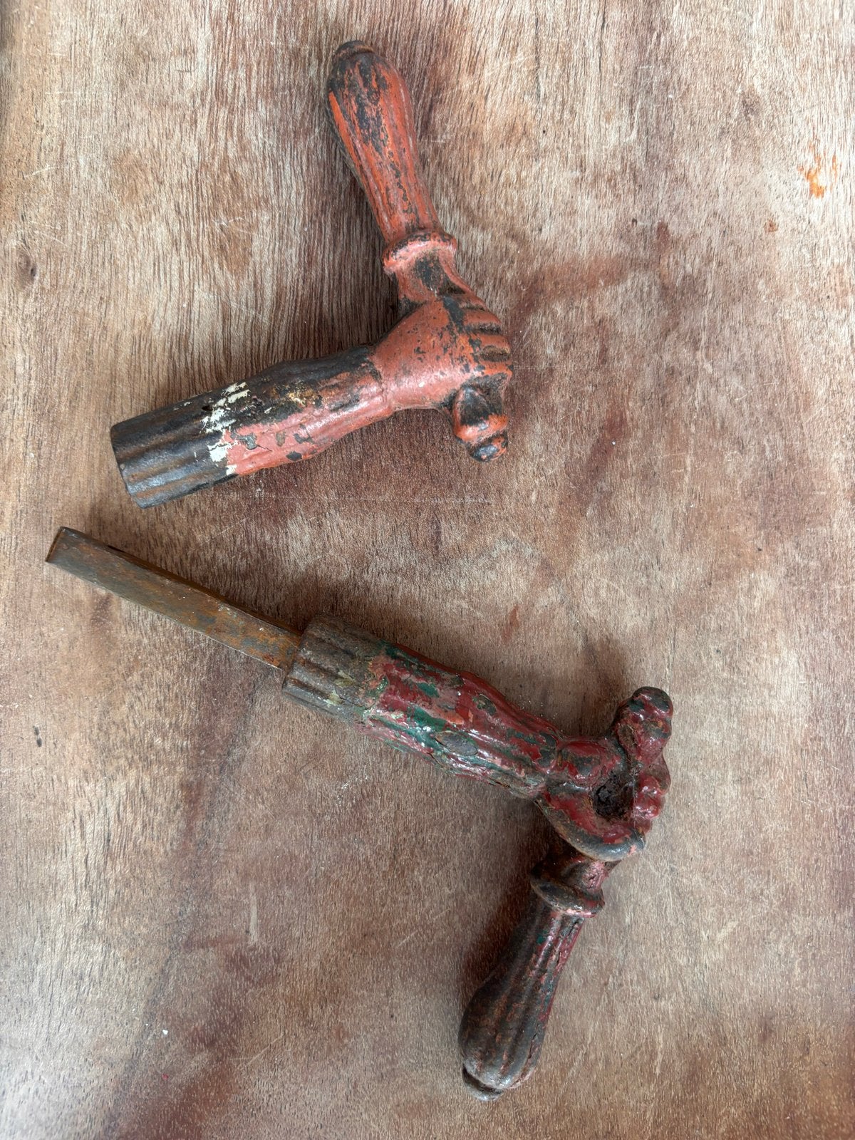 Antieke gietijzeren deurklinken met handvorm (set van 2), Ophalen of Verzenden