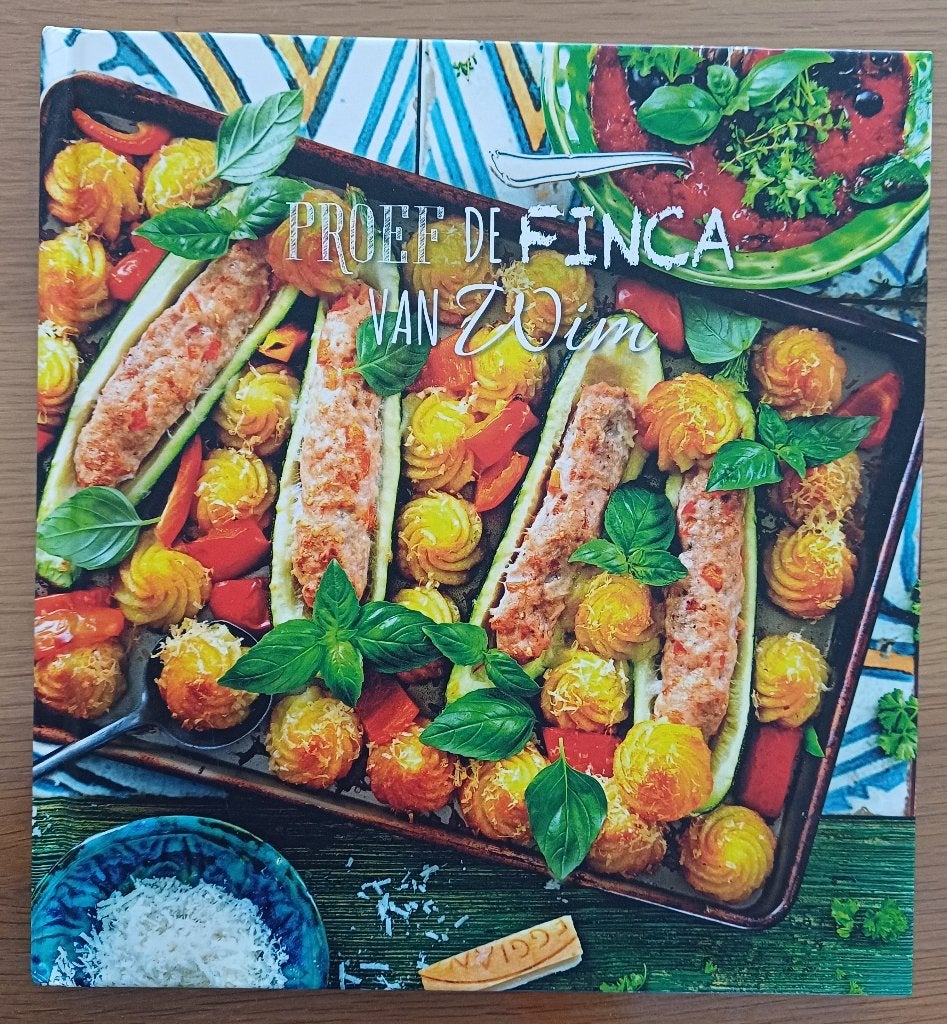 2+1 GRATIS! Proef de finca van Wim - kookboek, Ophalen of Verzenden, Zo goed als nieuw, Spanje, Hoofdgerechten