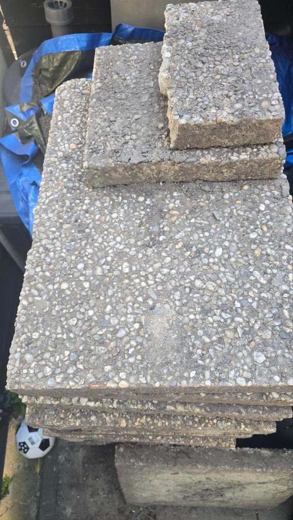 Grintegels (gratis), Ophalen, Gebruikt, Beton, Terrastegels
