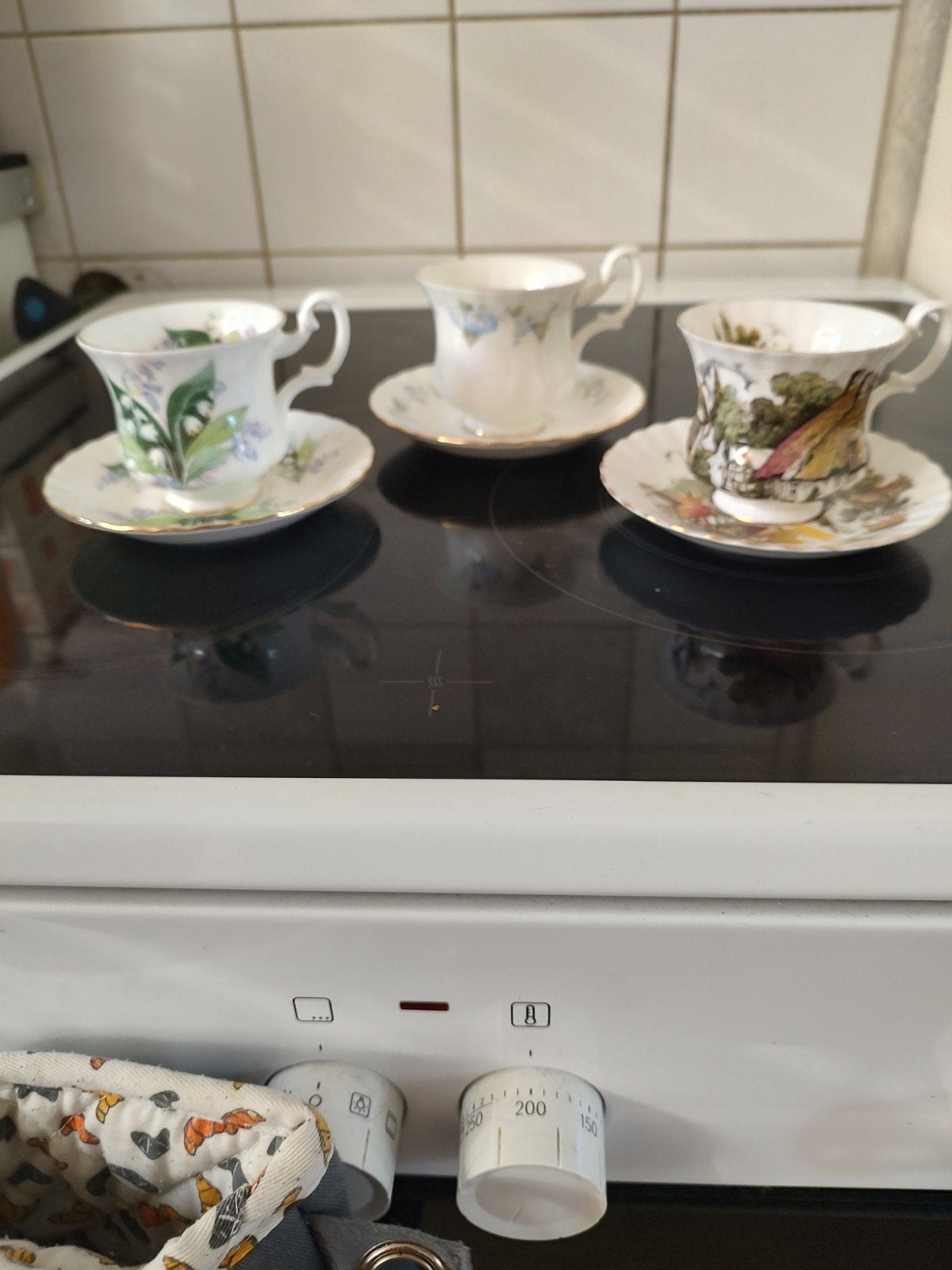 Royal Albert kopjes en schotels, Ophalen of Verzenden