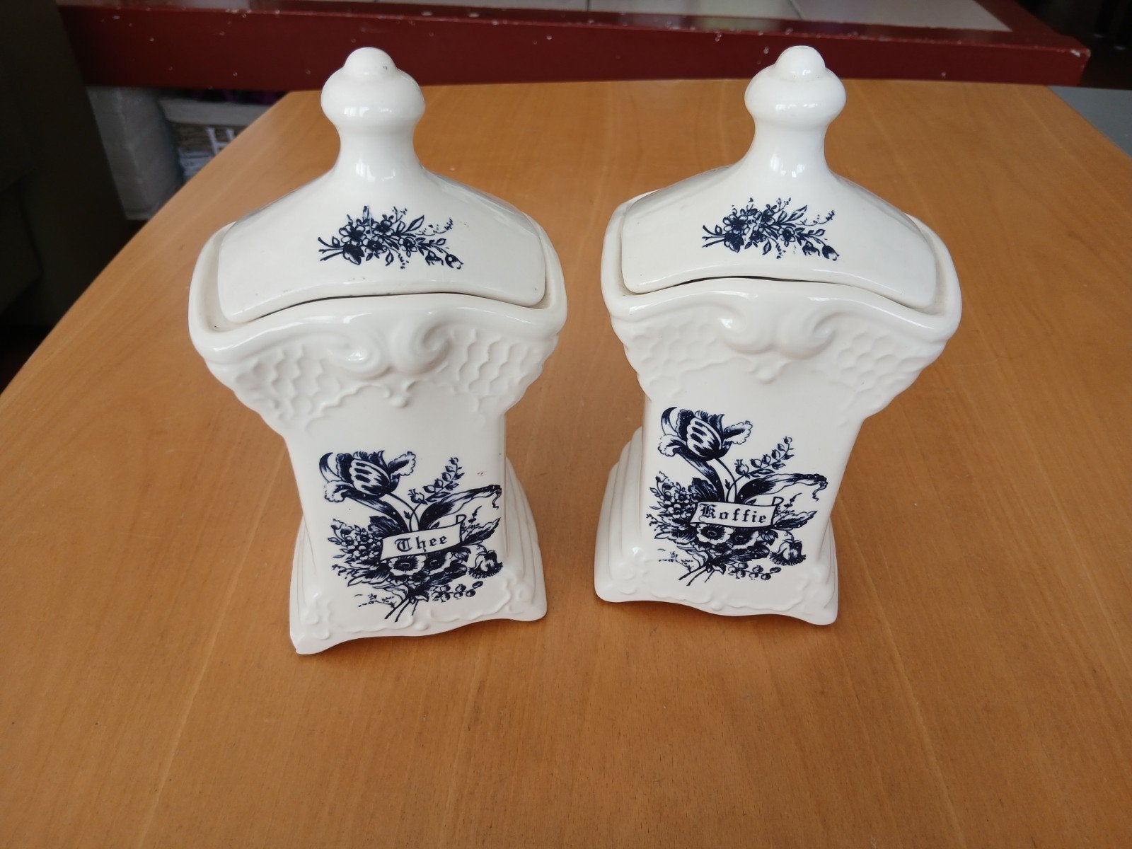 2 potten  merk TDelfs blauw, Ophalen of Verzenden